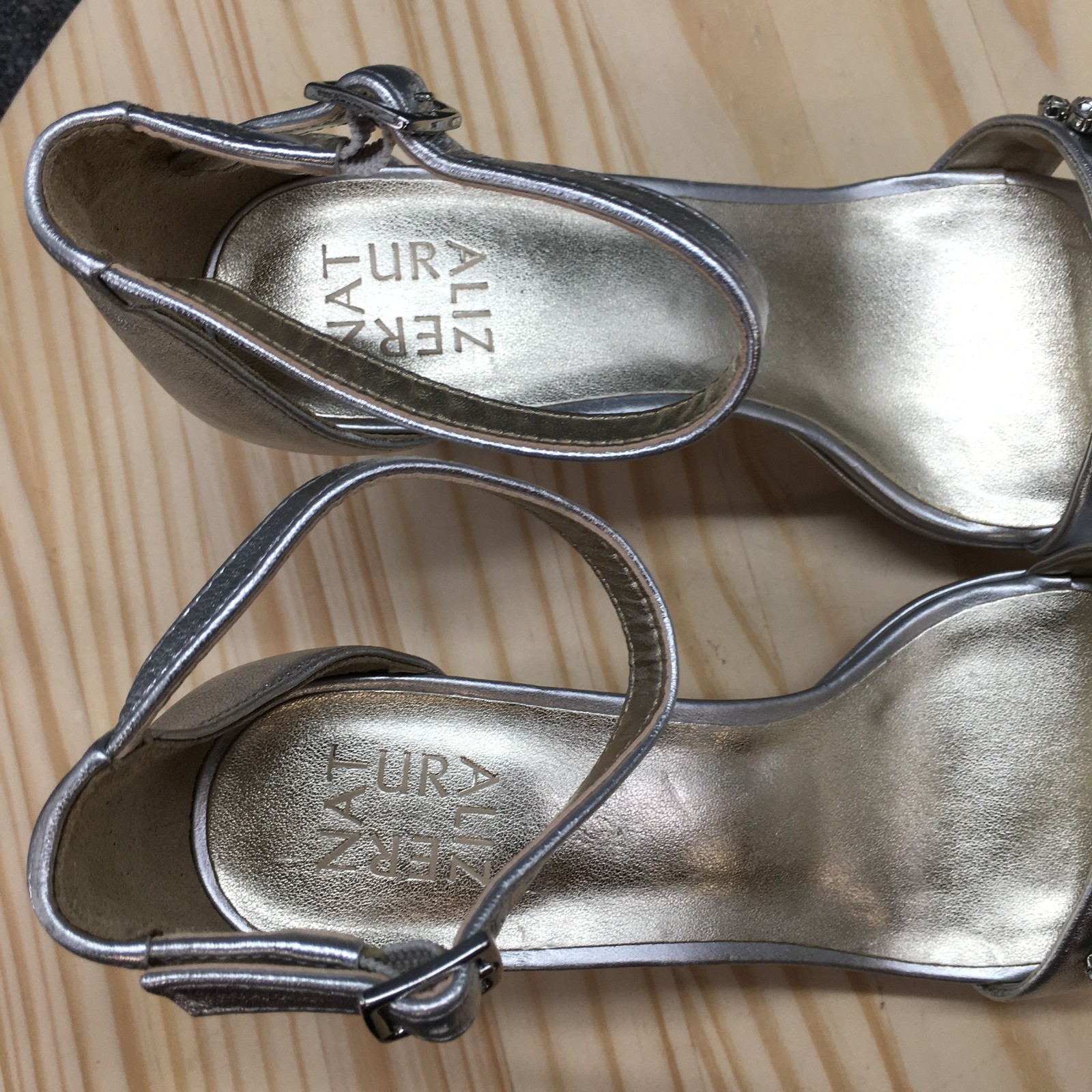 Naturalizer Sandals Womens 9M Cassano Ankle Strap Silver Leather Cone Heels NEW