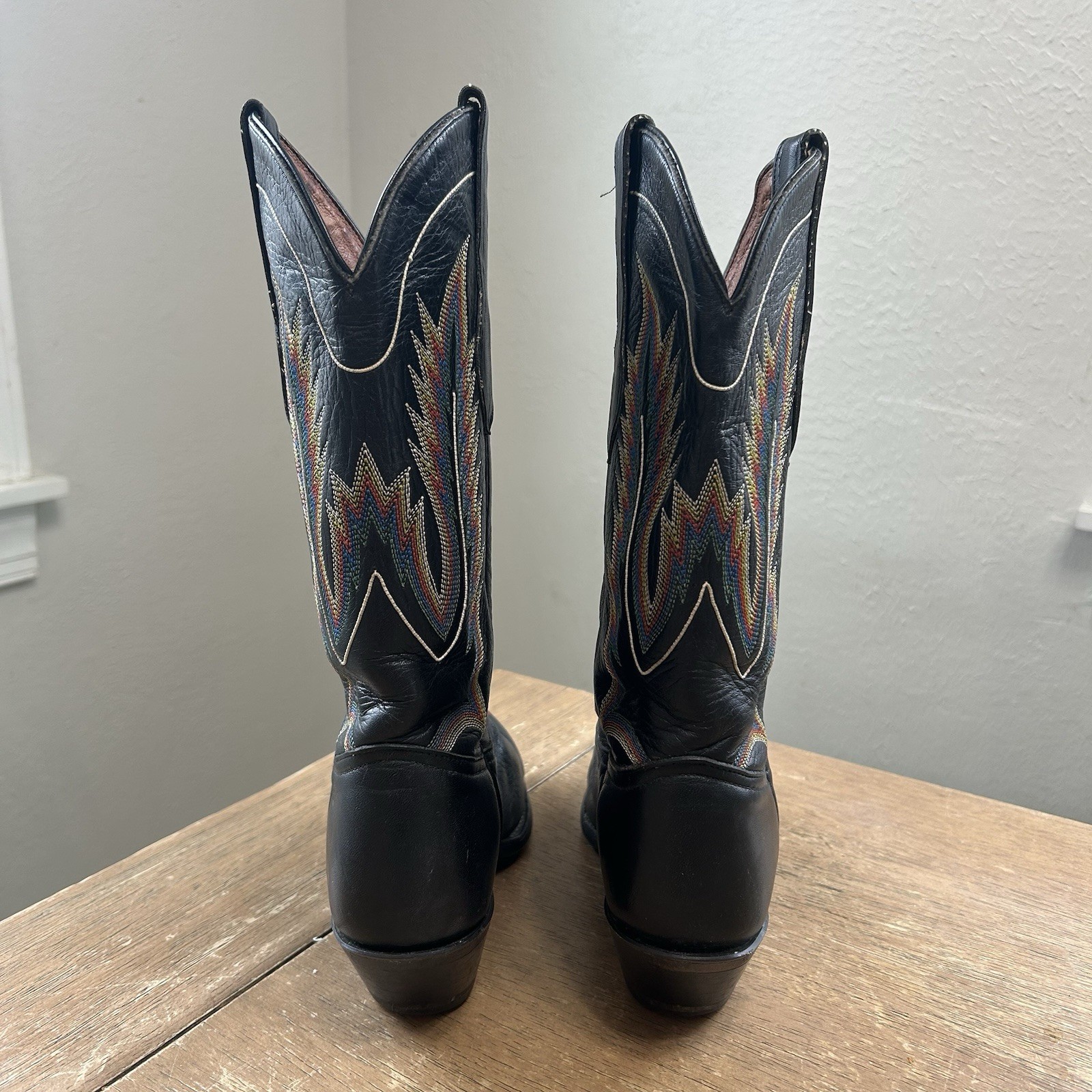 Vintage 70s Tony Lama Western Cowgirl Boots 5.5M Flame Stitched Festival Rodeo