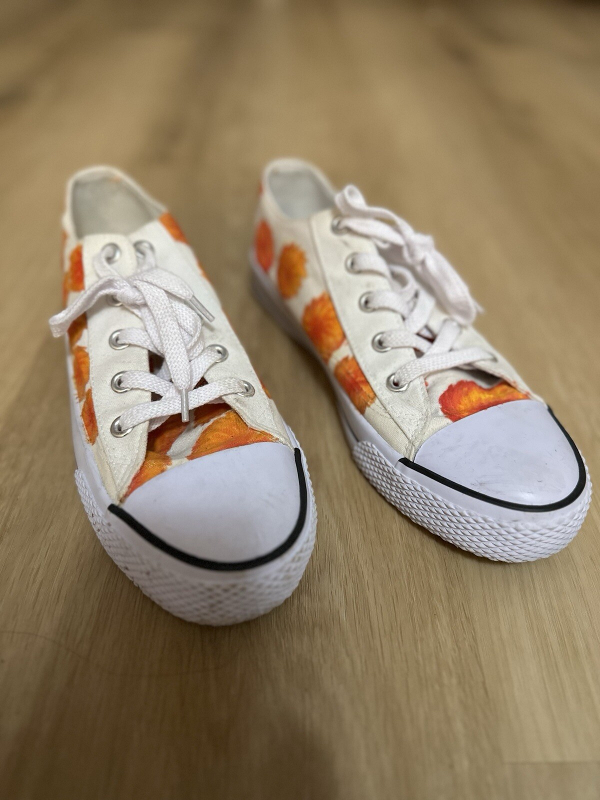 Airwalk Women’s Size 7 Orange Floral Shoes Canvas Low Top