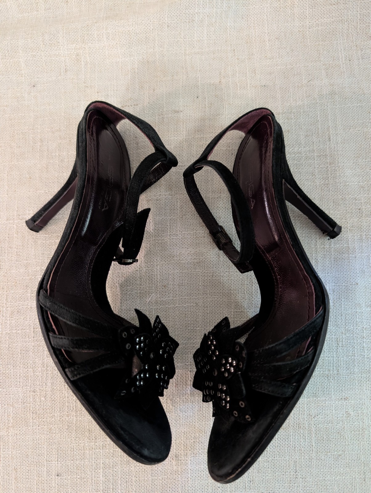 Via Spiga Heels Black Strappy Flower Studded Size 7 M