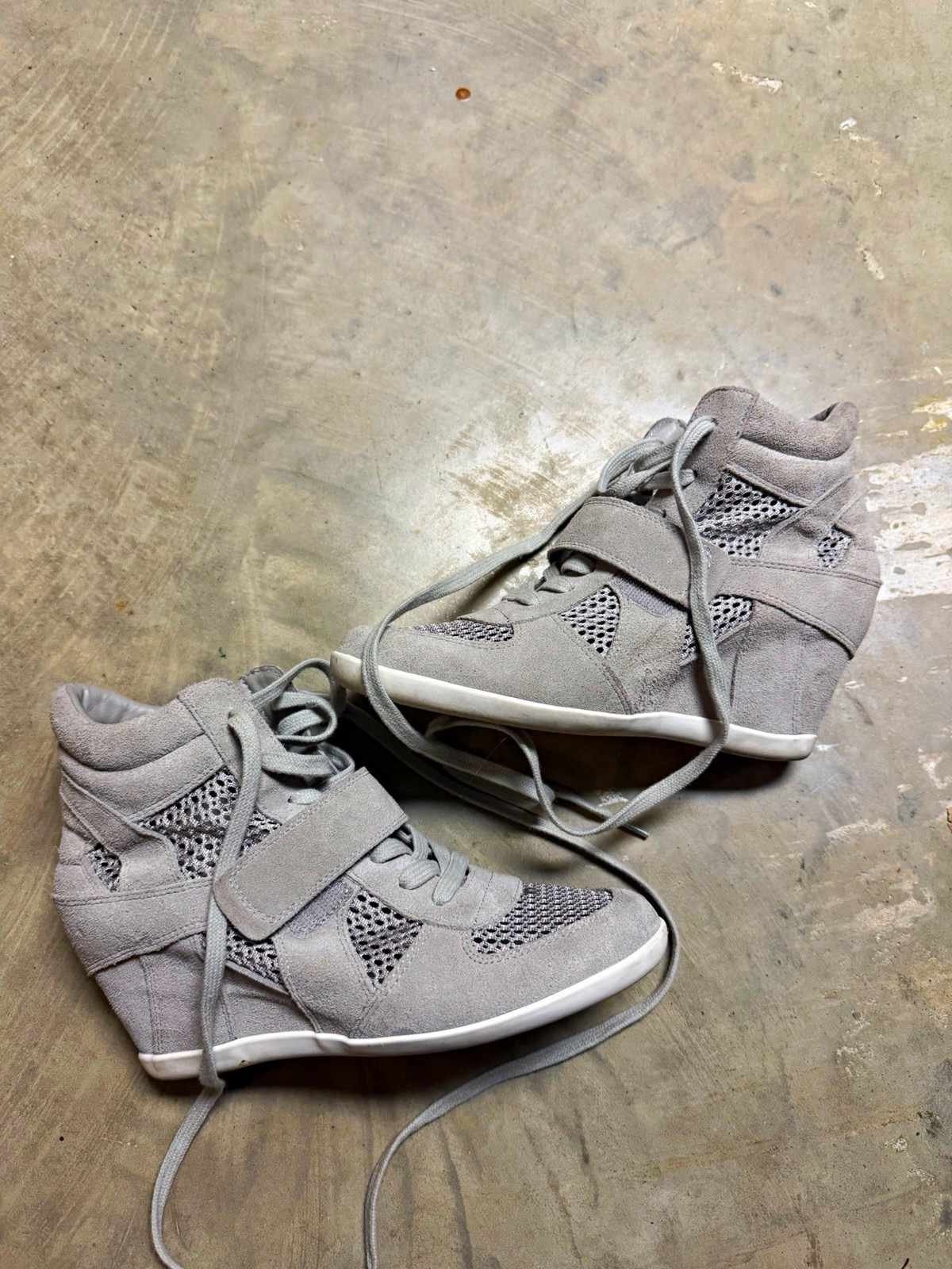 Ash Women’s Gray Suede Mesh High-Top Sneakers Padded Strap Lace-Up