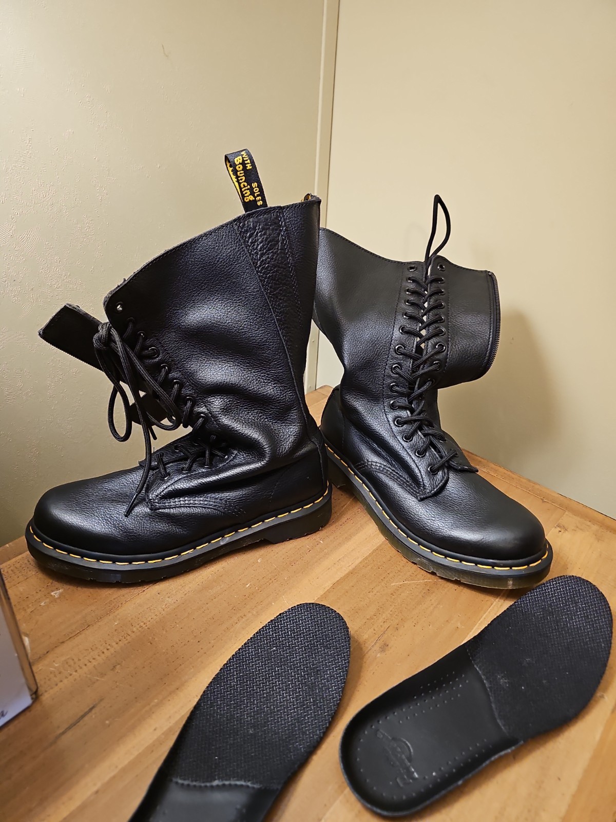 Dr. Martens 1B99 Lace Up/Side Zip 14 Eye Black Leather Boots Womens US 8 (NJ004)