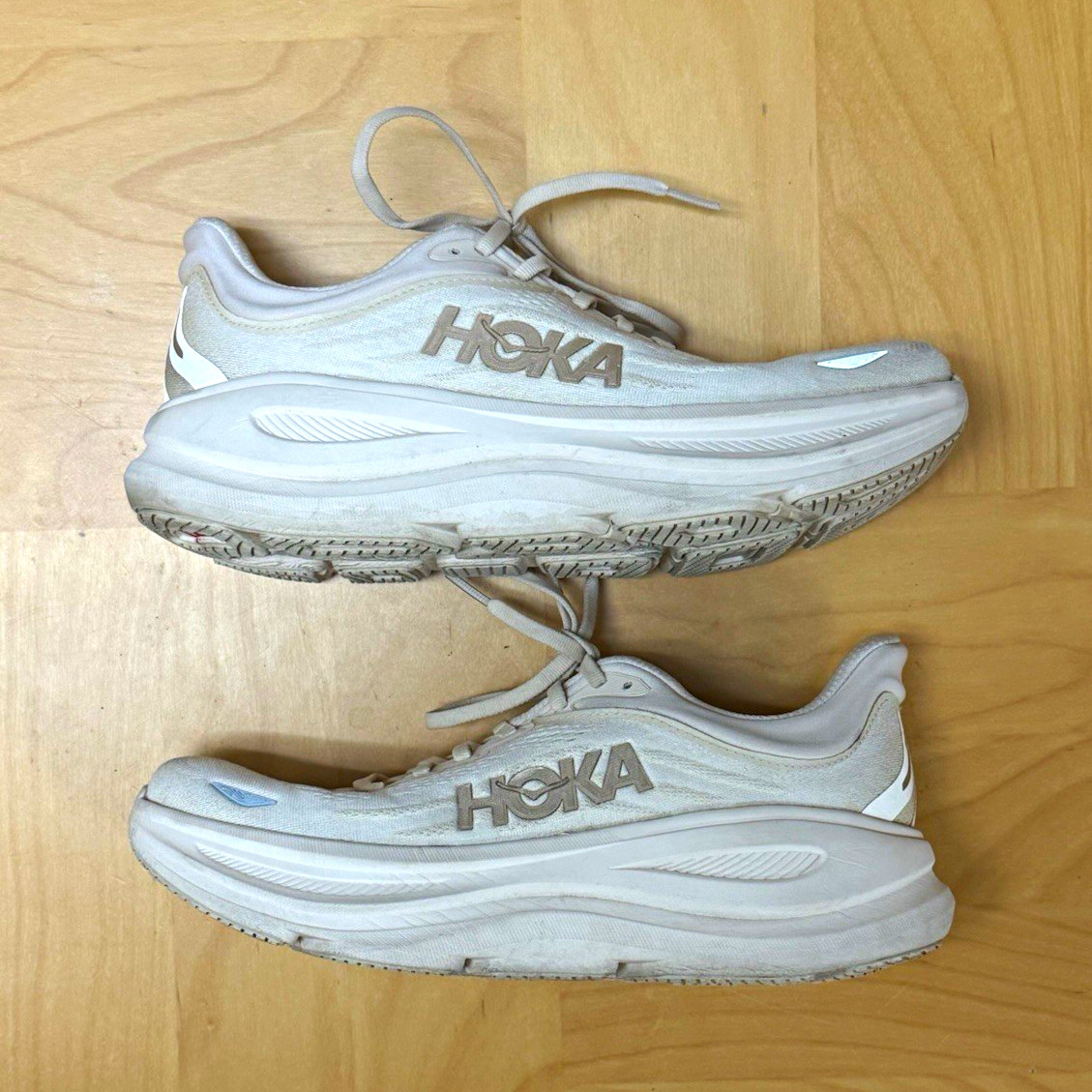 HOKA Bondi 9 Women’s White Mesh Lace Up Low Top Running Sneakers 1162012