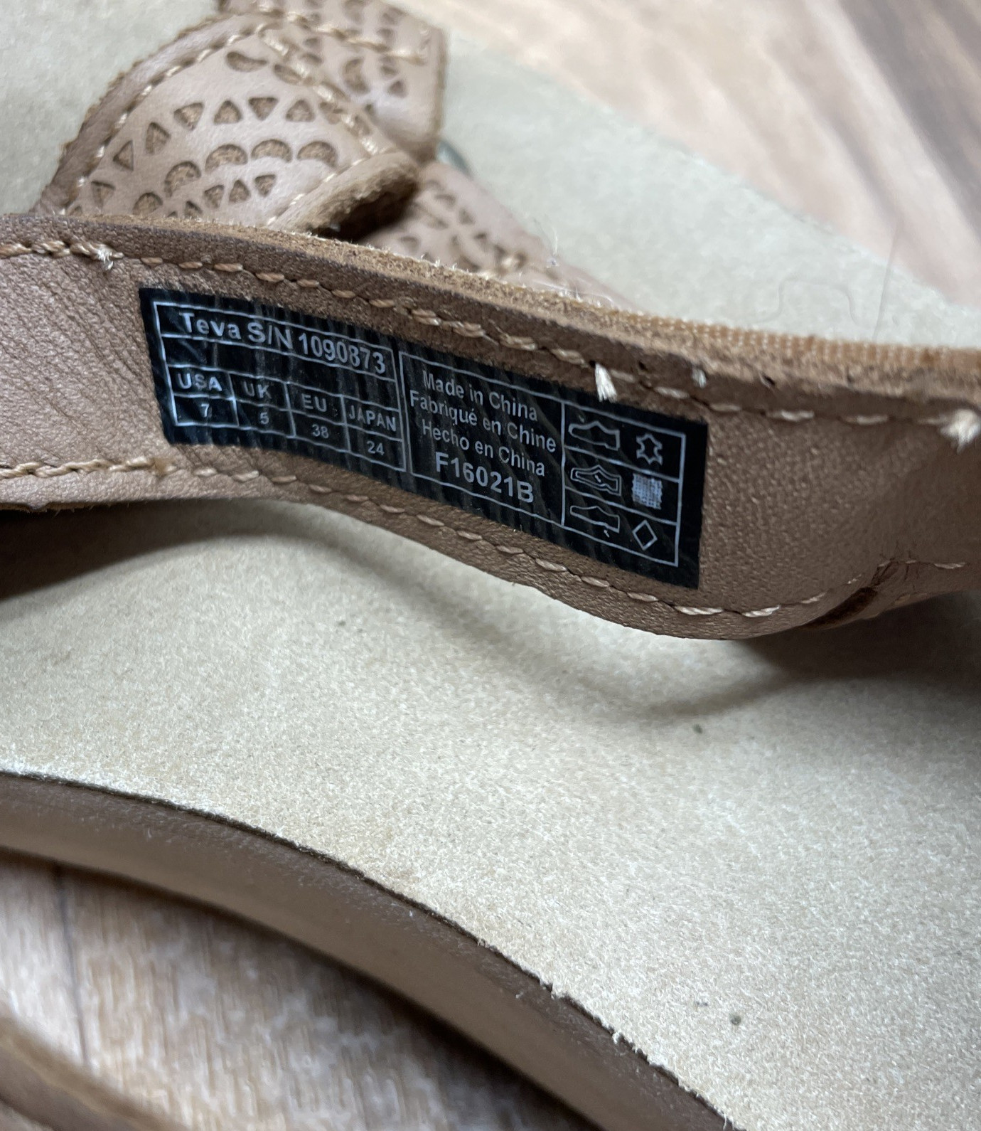 Teva Midform Universal Leather Platform Sandals Star Pattern Tan Brown Size 7