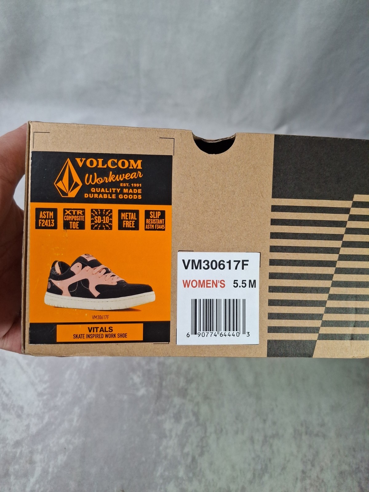 VOLCOM VITALS WOMEN’S SKATE INSPIRED WORK SHOE BOOTS VM30617F Size 5.5 M