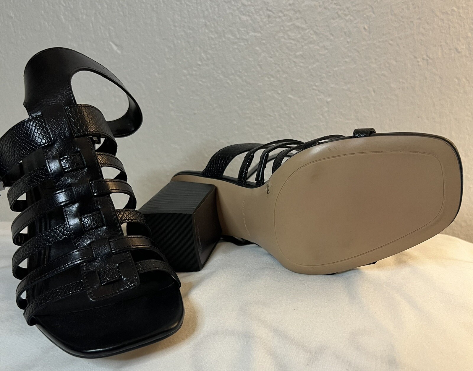 Vince Camuto Hicheny