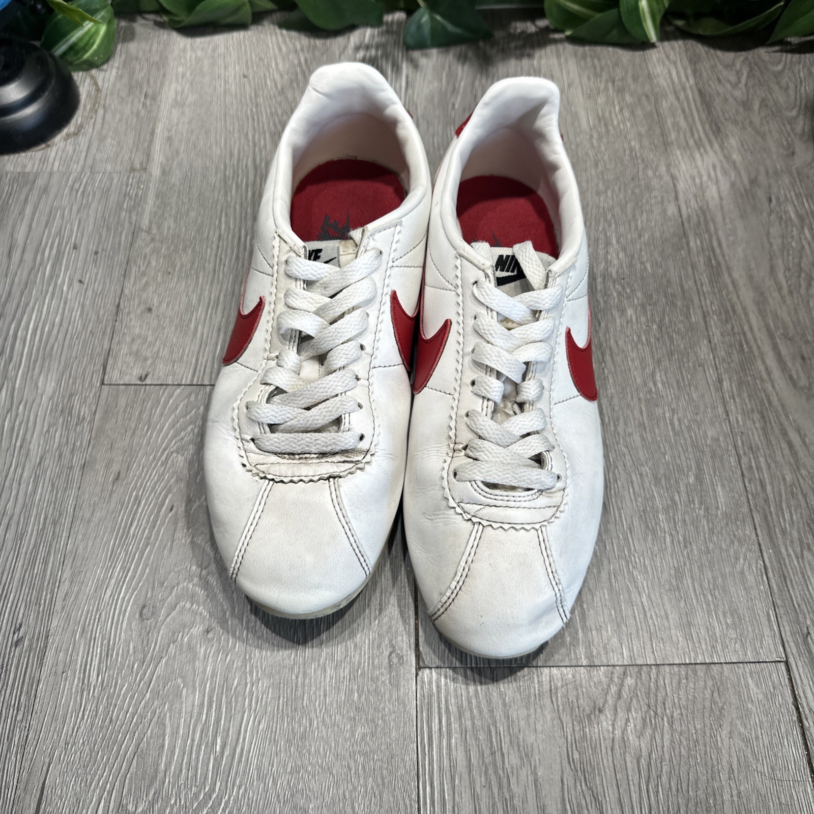 Nike Womens Classic Cortez 807471-103 White Casual Shoes Sneakers Size 7