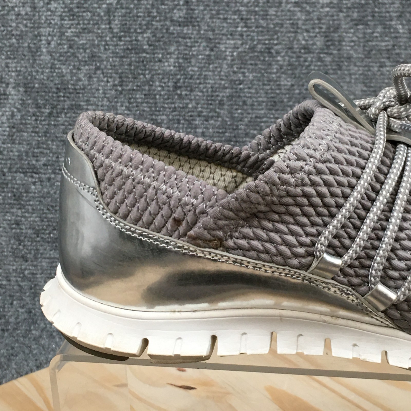 Cole Haan Zerogrand Sneaker Shoes Womens 8.5 B Quilted Lace Up Low Knit Gray
