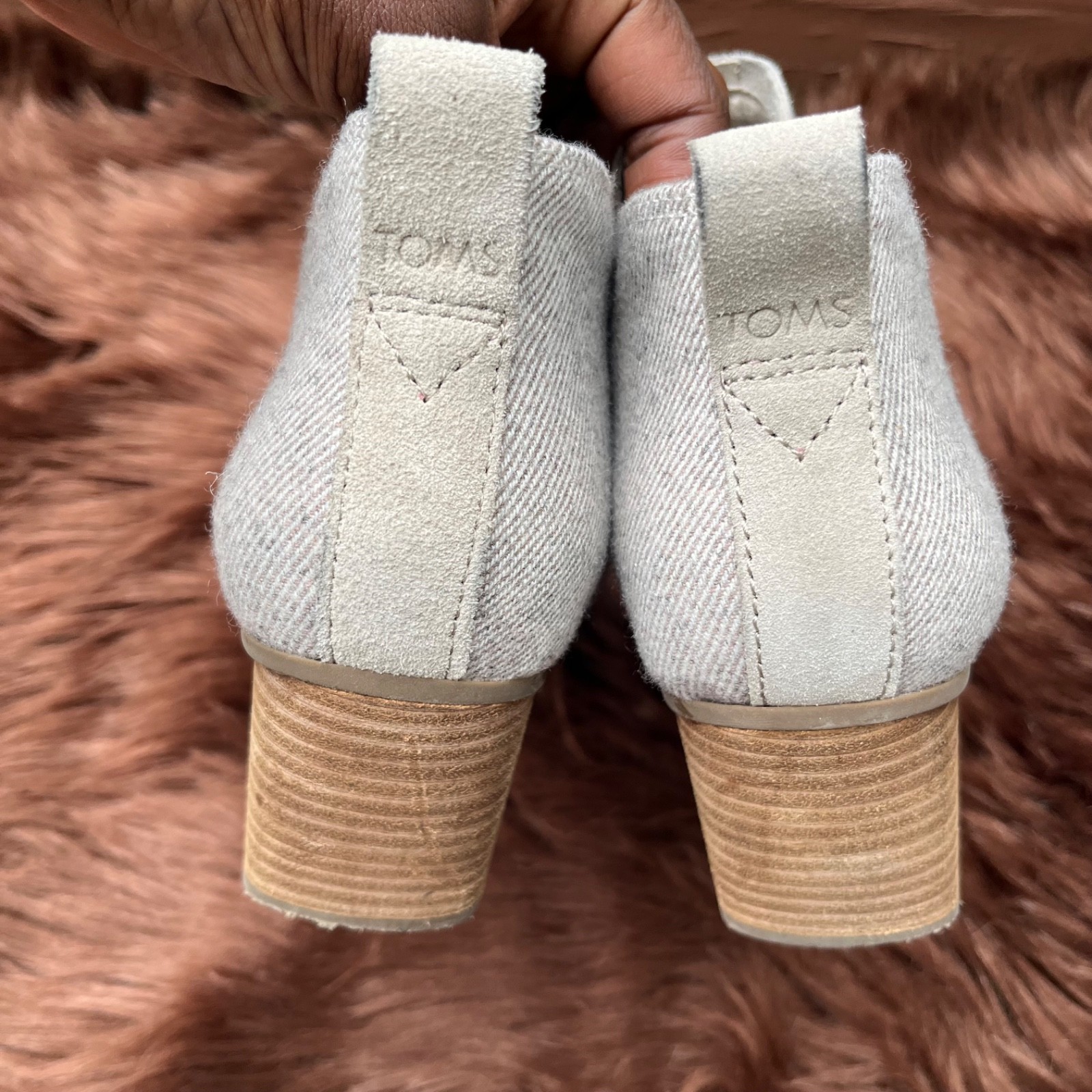 TOMS Kaia Wedge Bootie; Size 7.5; Oatmeal Tweed Shimmer