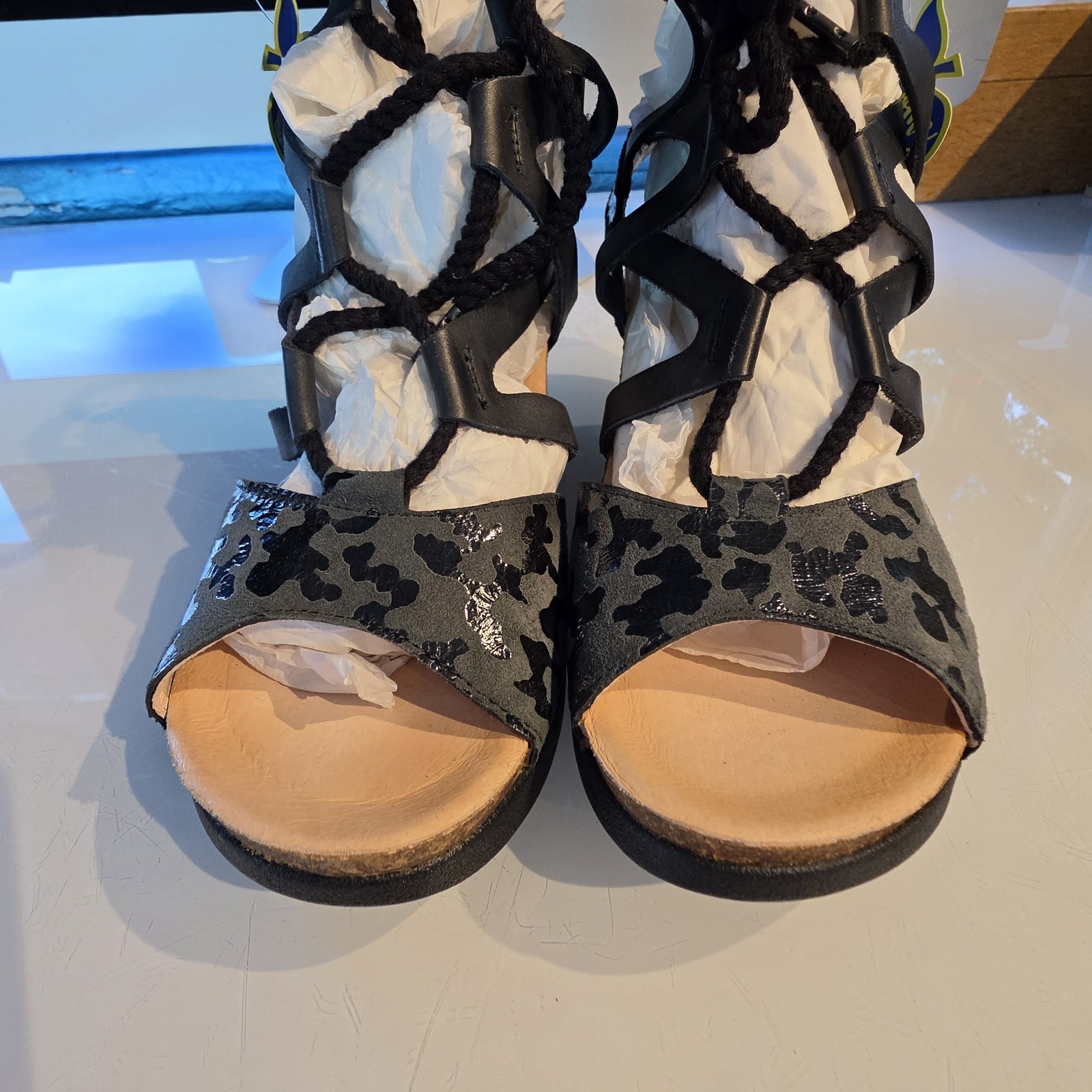 Wanda Panda Maddox Wedge Sandals EU 37 US 6.5-7 Black Leather Leopard Spain