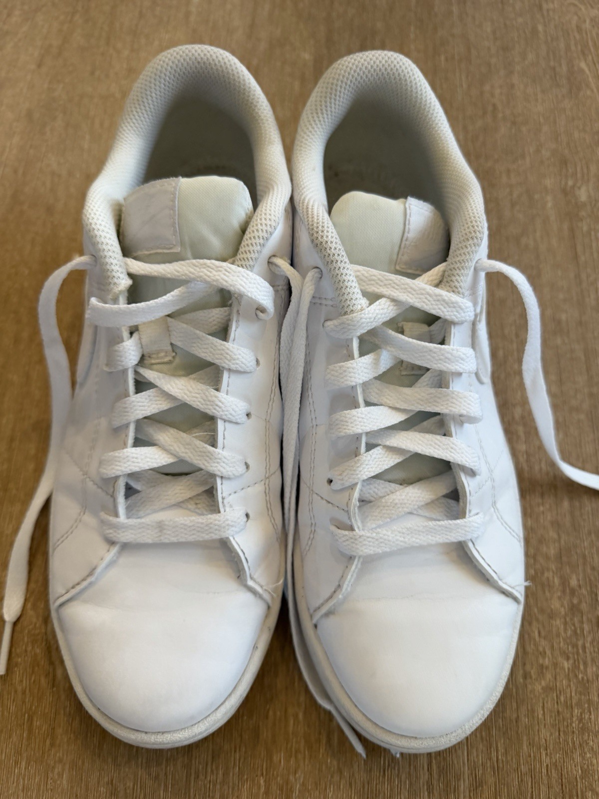 Nike Court Royale 2 White Leather Sneakers Women’s Size 7.5 DH3159-100