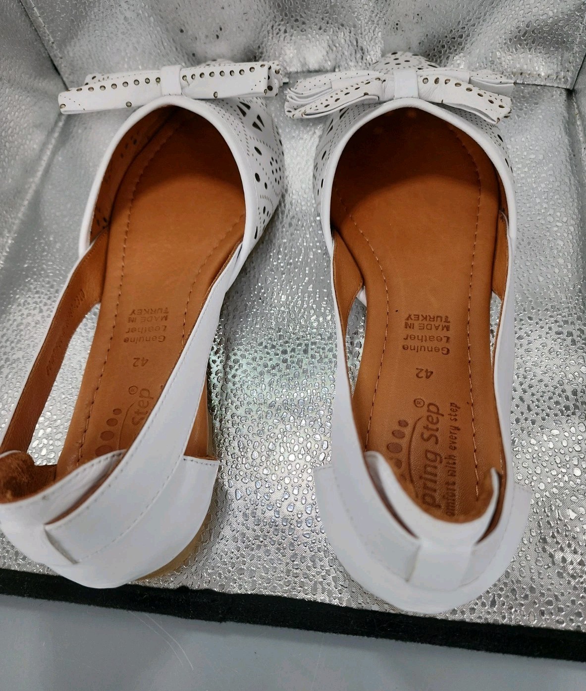 Spring Step Taupe Leather Flats Bow Cut-Outs Pointed Toe Perforated EU 42