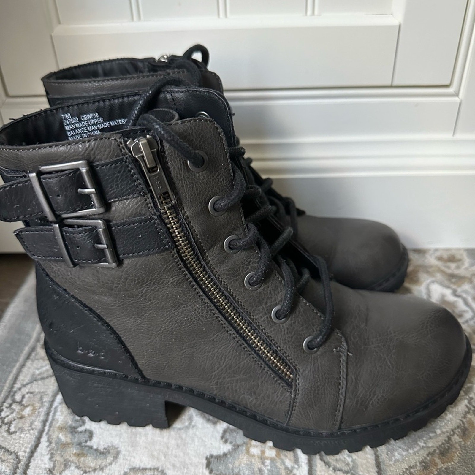 BOC Godfrey Women’s Boots, Grey, Size 7