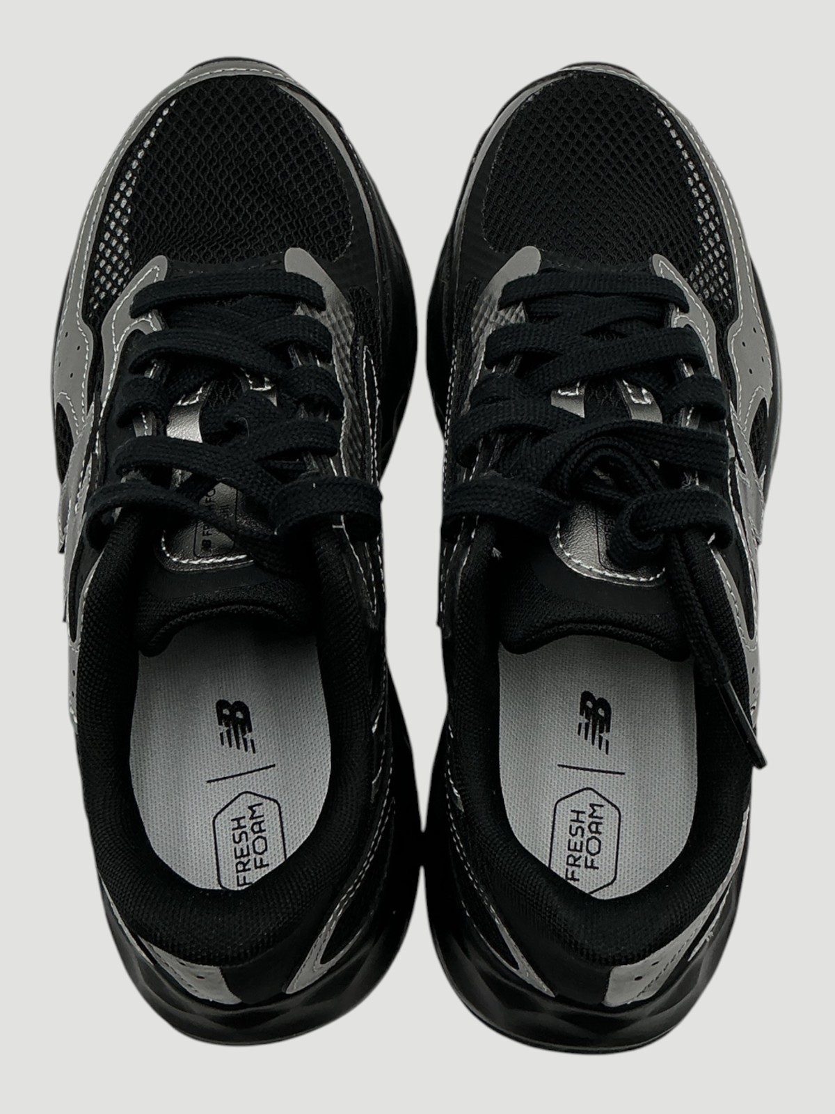 New Balance Fresh Foam Arishi V4 Women’s Size 7 Black/Silver Running Shoes