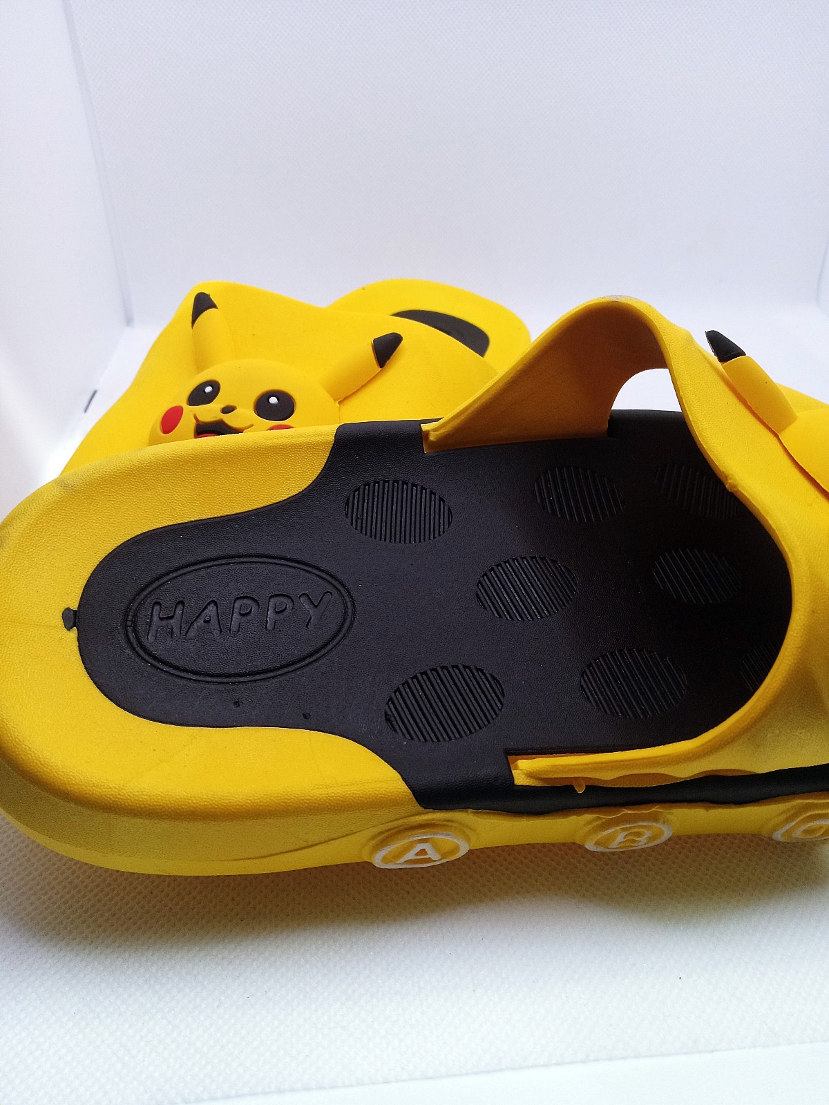 Pokemon: Pikachu Rubber Sandals / Summer, Casual Wear / T-220/38-39/235 mm.