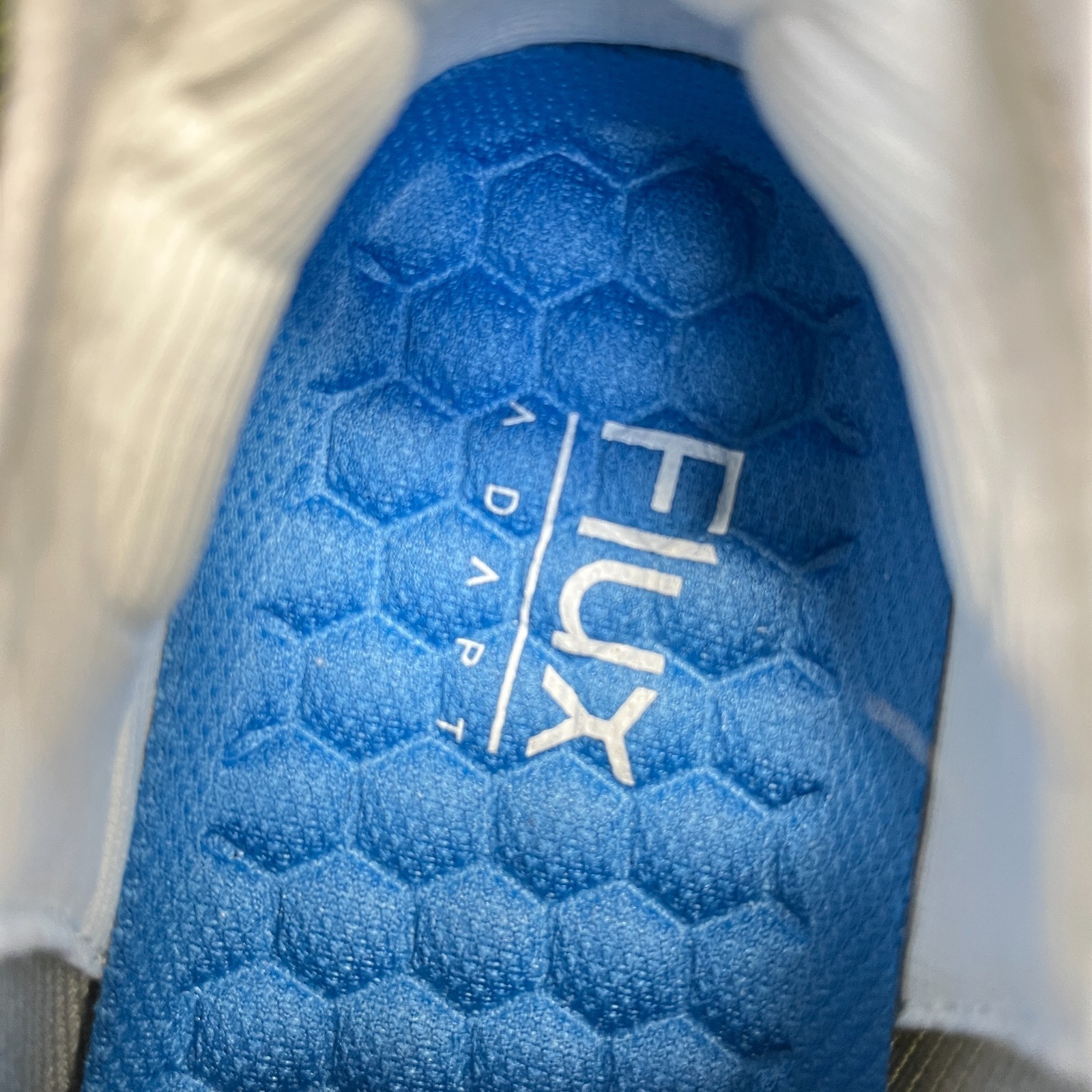 Flux Adapt Runner White Gum Womens Size 6 Running Athletic Walking Knit Shoes