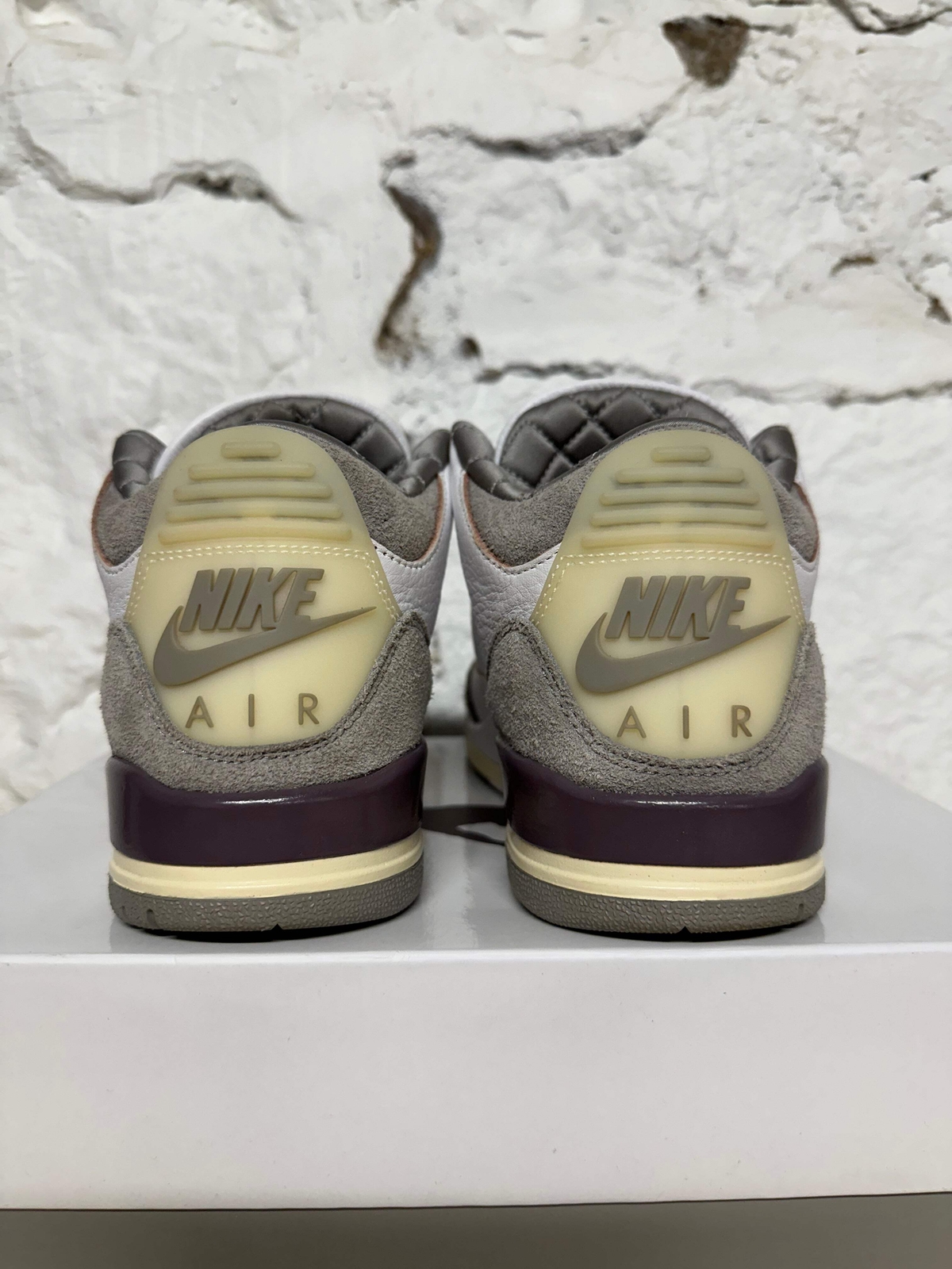 Air Jordan 3 Retro SP A Ma Maniére Womens Size 8 Preowned Sneakers DH3434-110