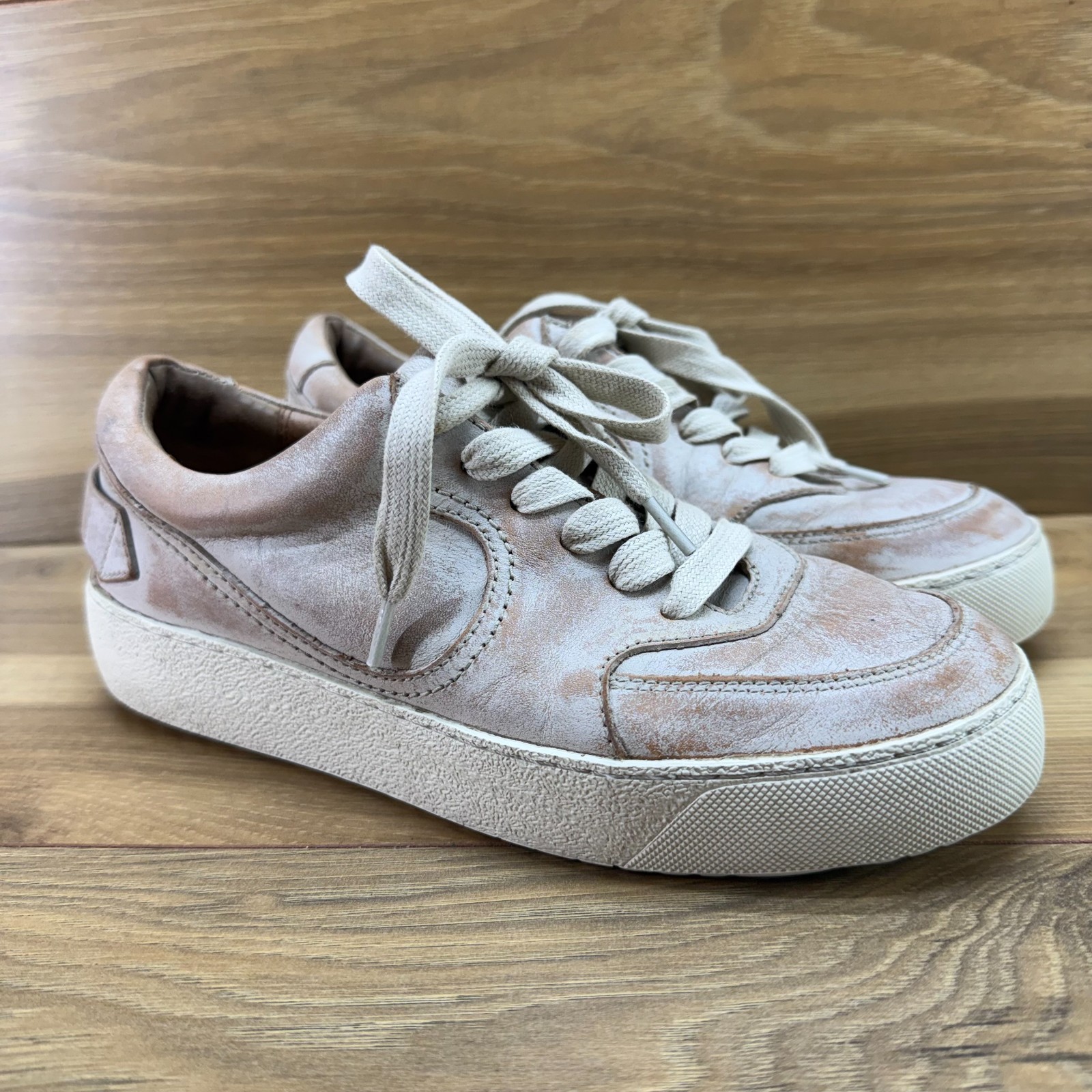 FRYE Distressed Sneakers Womens 6 M White Over Beige Leather Casual Travel Boho