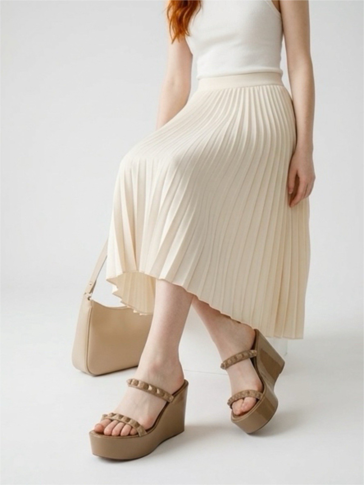 (b4/15)Carmen Sol Tonino Mid Wedge – Nude Size 10
