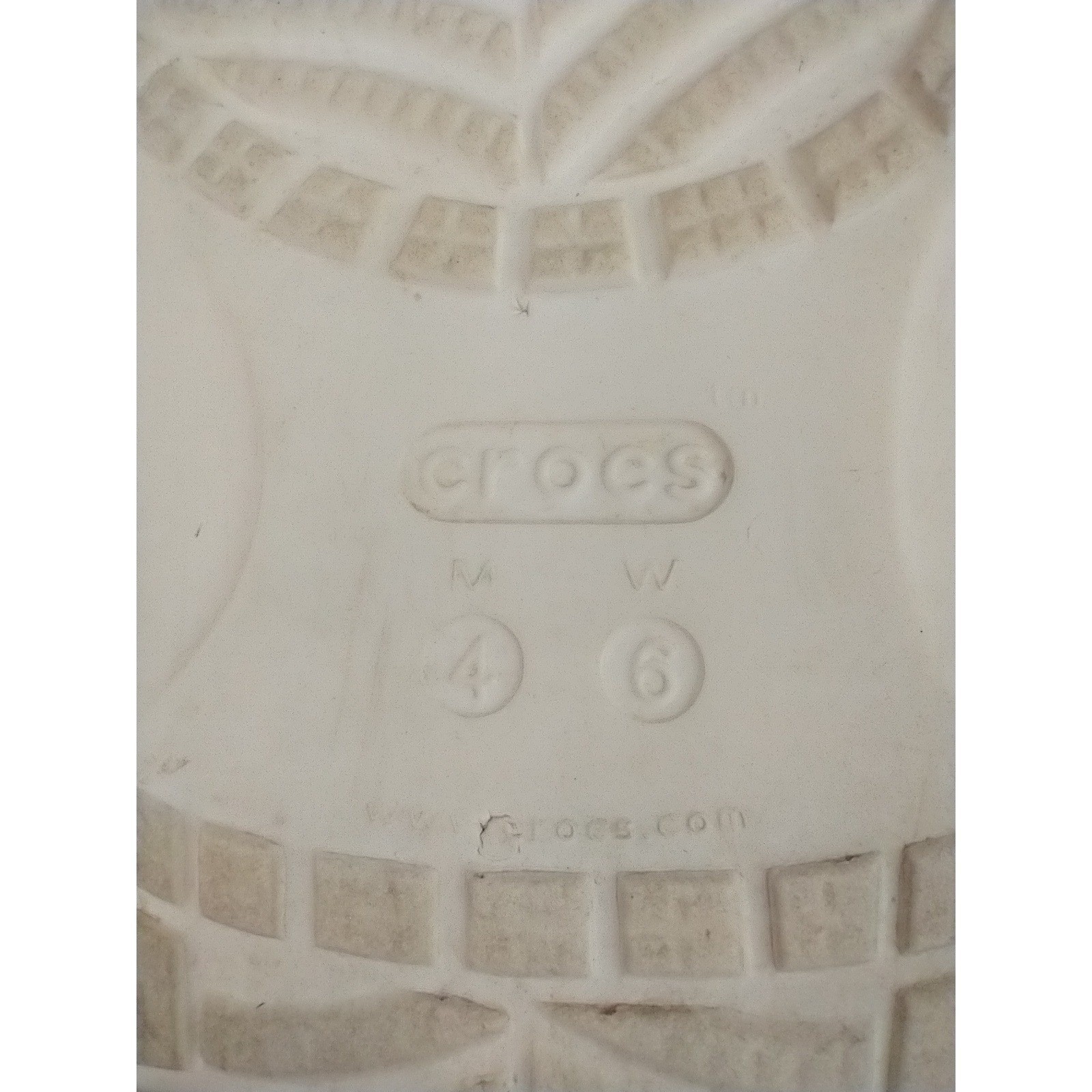 Crocs Classic Sandal Silver Glitter White Two Strap Slide Mens 4 Womens 6