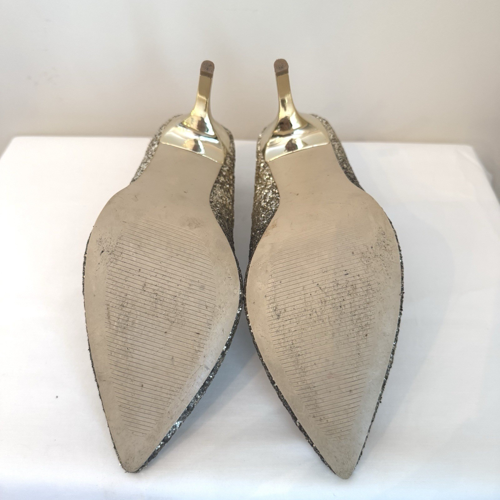 Madden Girl Gold Glitter Stilettos Shoes Sz 8 Med Width 4″ Gold Heel Good Cond
