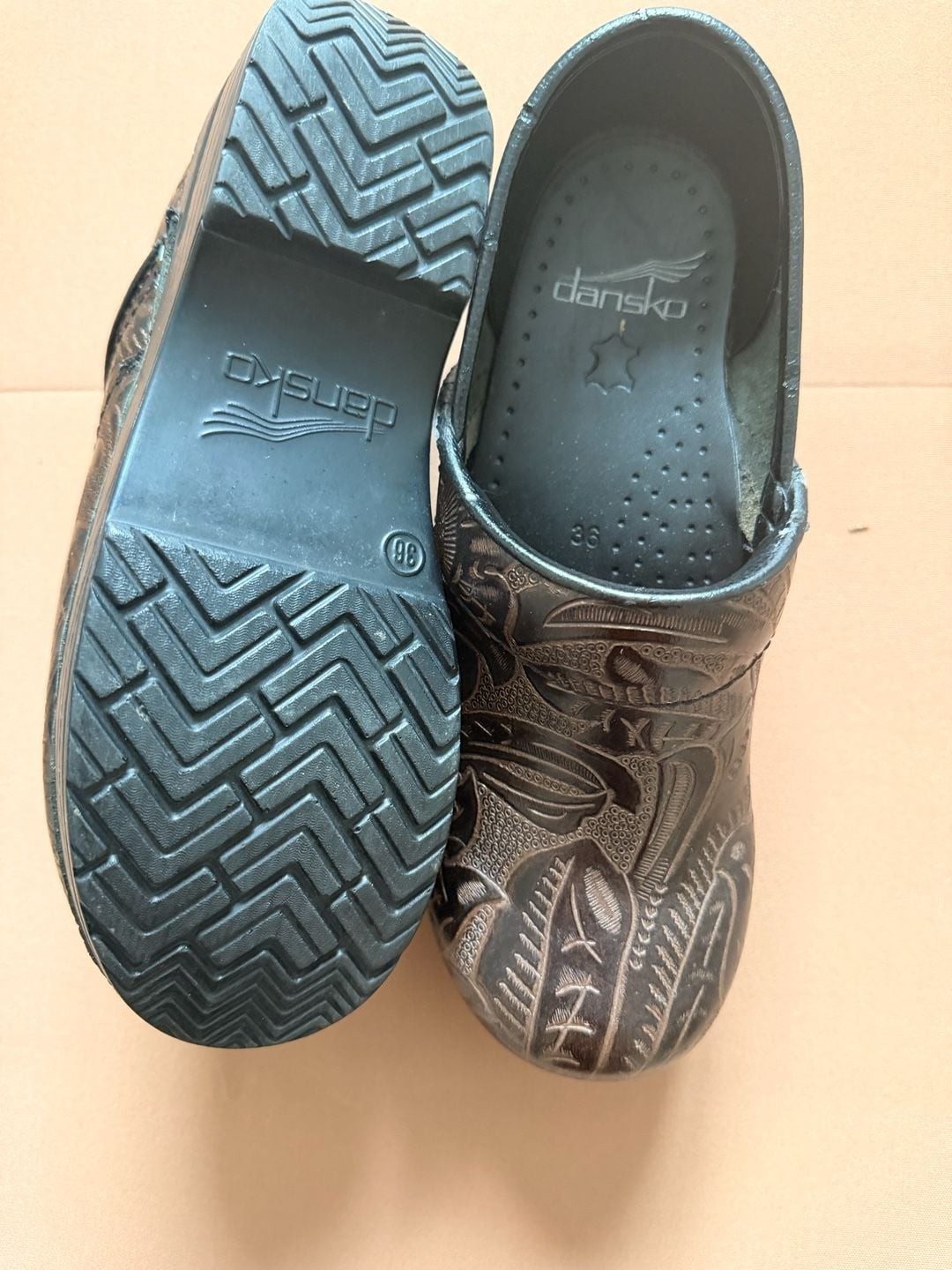 Dansko Professional Brown Tooled Embossed Leather Clogs Size 36