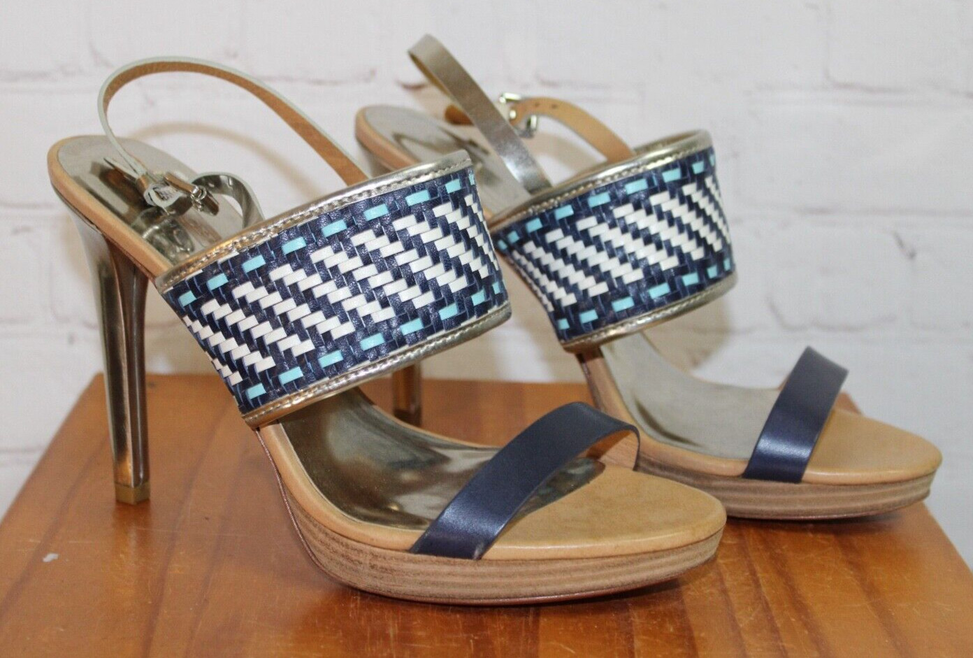 NWOT ~ Coach Steffi Heels Pump Slingback Shoes ~ Blue Tan Silver ~ Sz 9B ~ Q1861