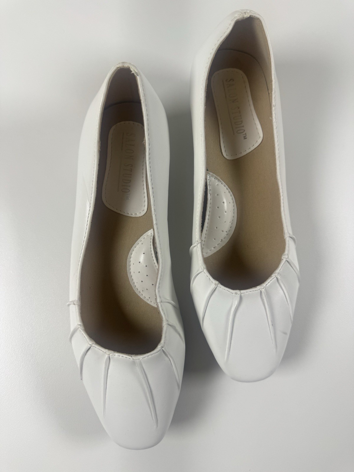 Salon Studio White Man hand Made Pleated Square Toe Slip-On Heel Pumps US 8