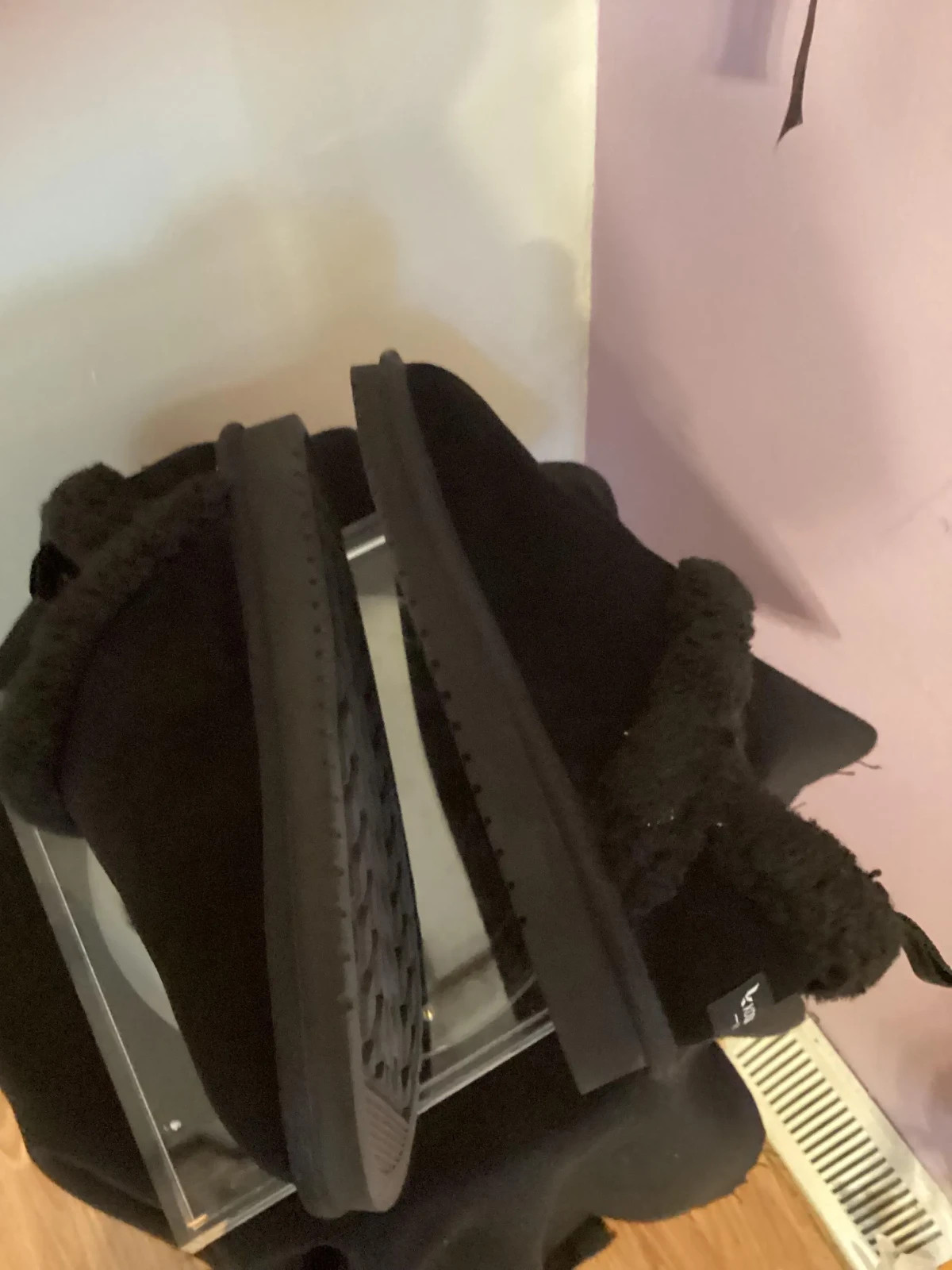 Black Women’s Koolaburra UGG Slippers  Size 8 – 39 EU – 6 UK
