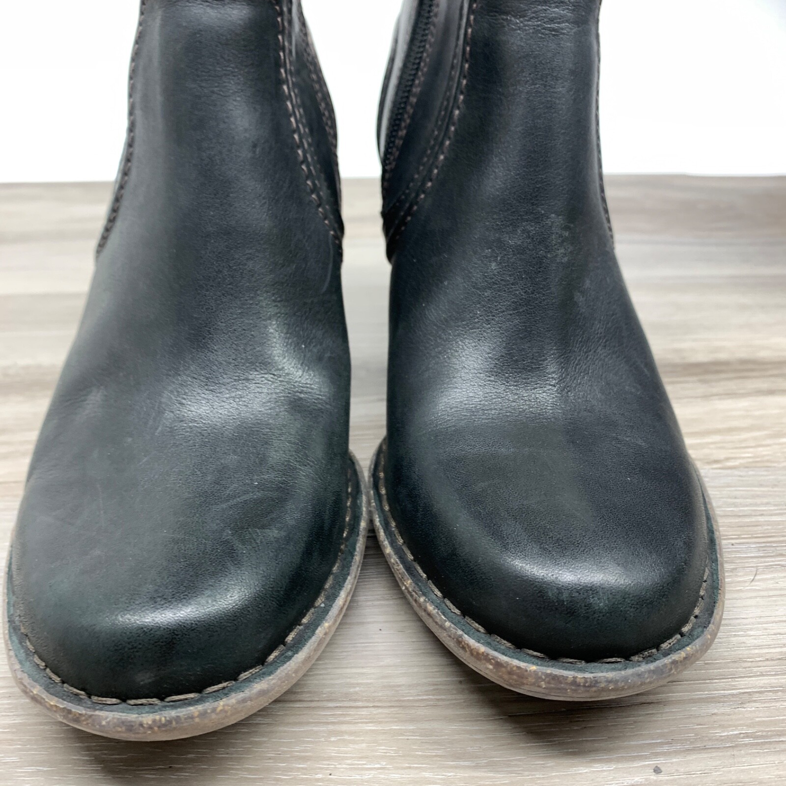 Clarks Carleta Paris Ankle Boot Side Zip Women 8.5 M Black Leather Heeled Bootie
