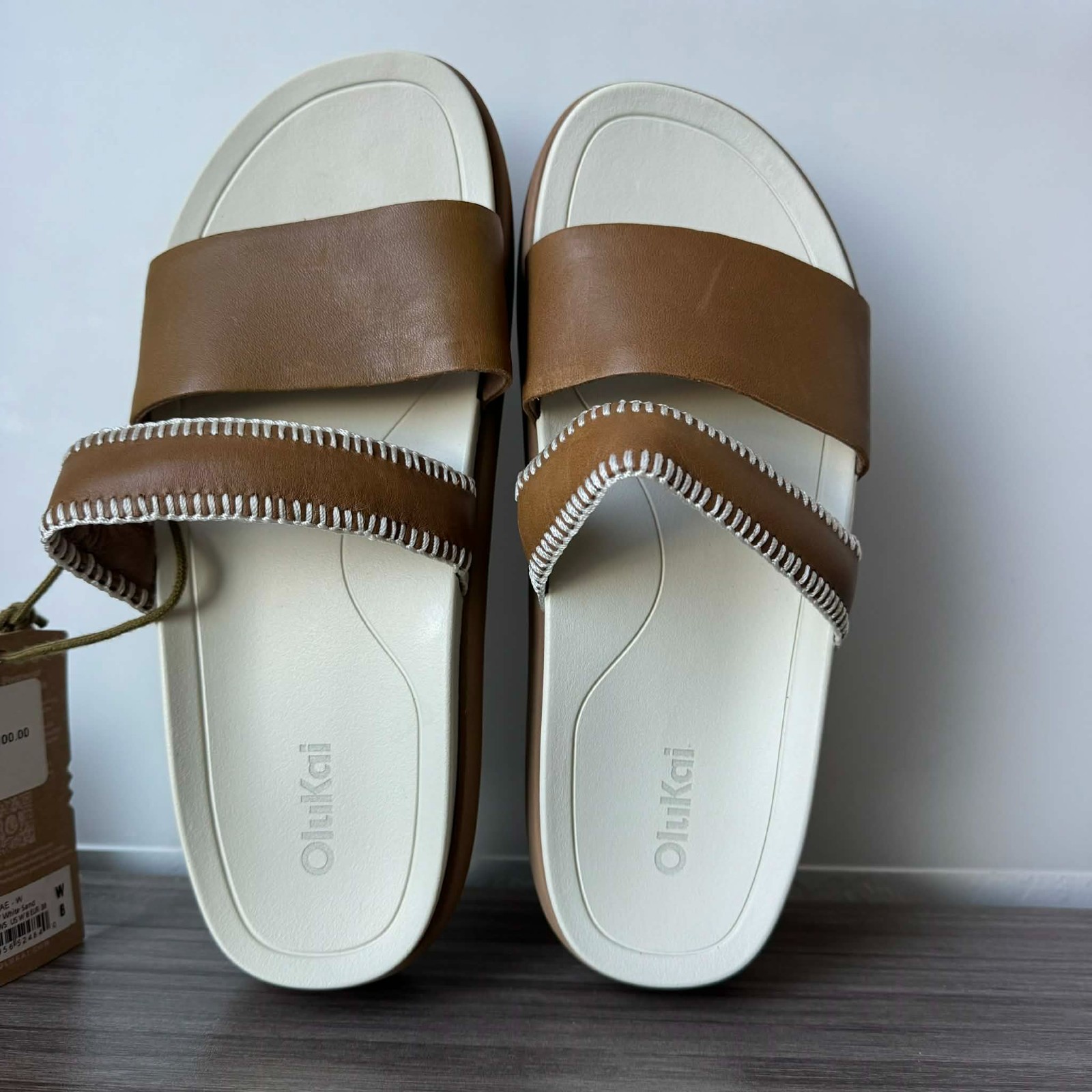 Mismatch OluKai Women’s Pae Slide Sandals US Size 7 Right, 8 Left $100 in Tapa