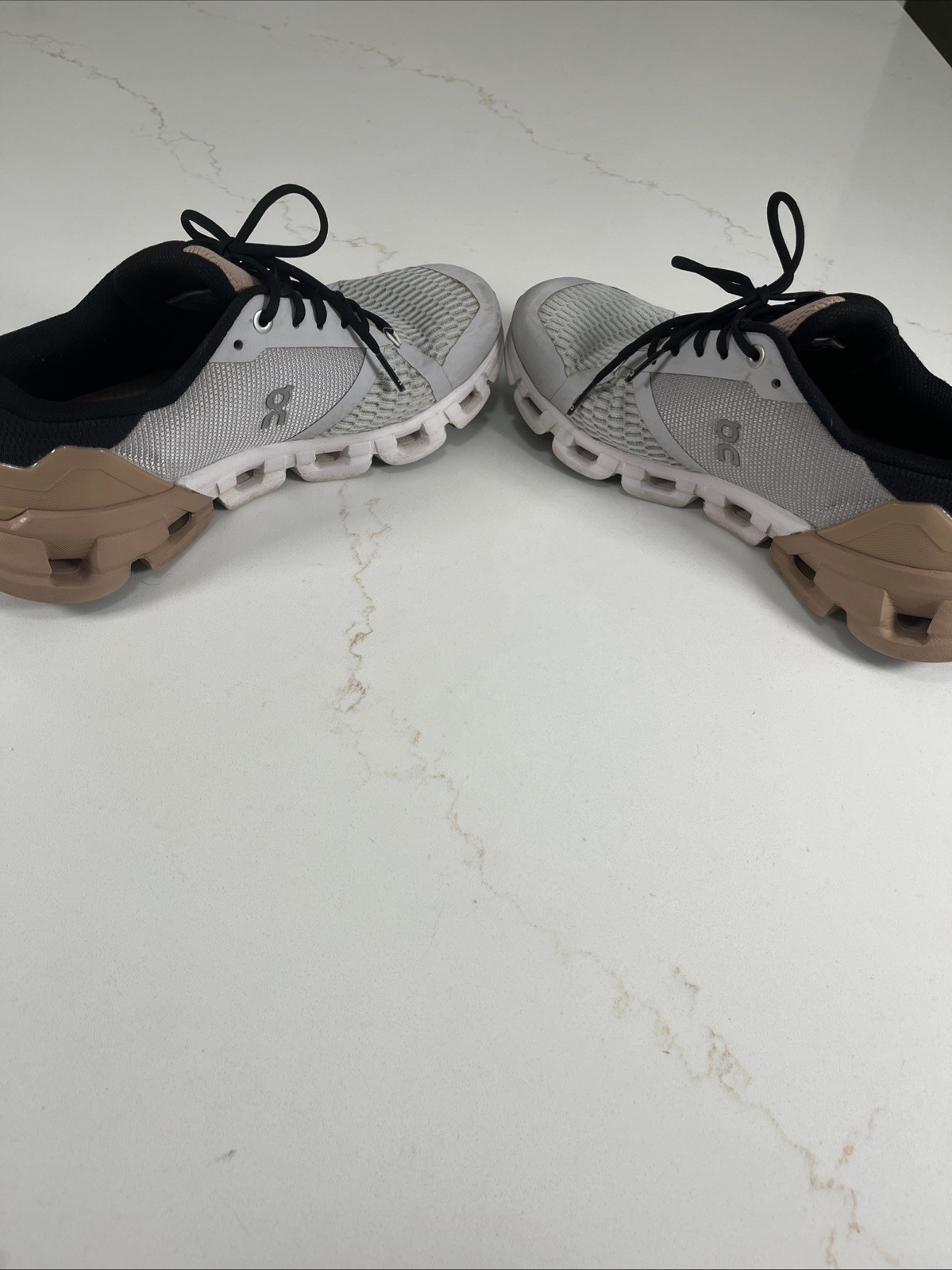 On Cloud Cloudflyer Glacier Rosebrown Women’s Running Shoes Size 7.5 Sneakers