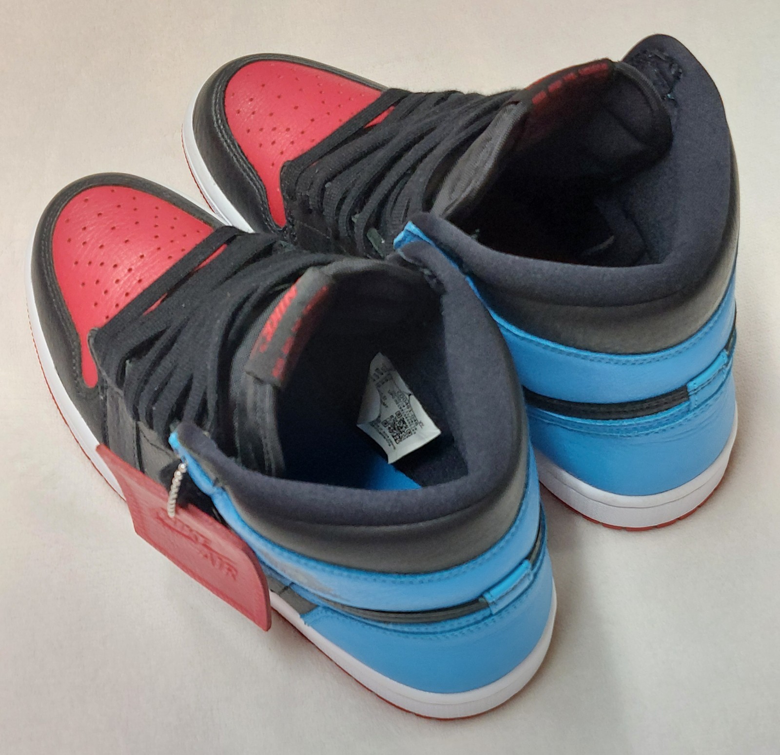 Women’s NIKE Air Jordan 1 High OG Black/Blue/Red Size 7