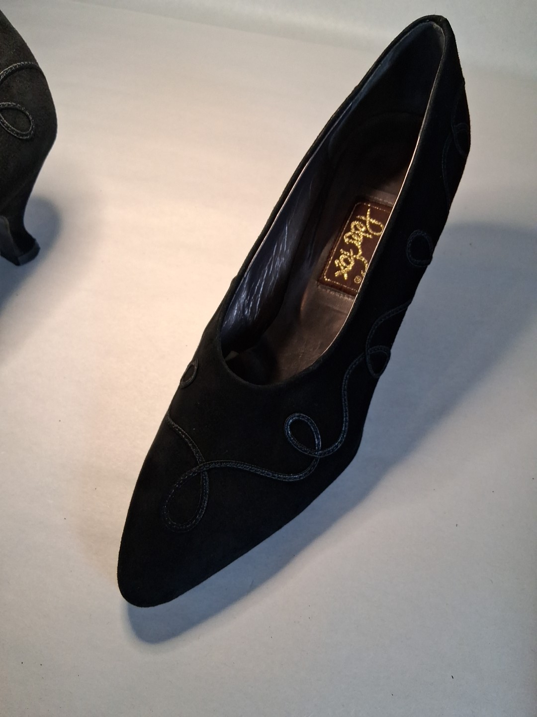 Peter Fox Size 7.5 B Black Suede Flare Heel Pumps Ribbon Ropeing
