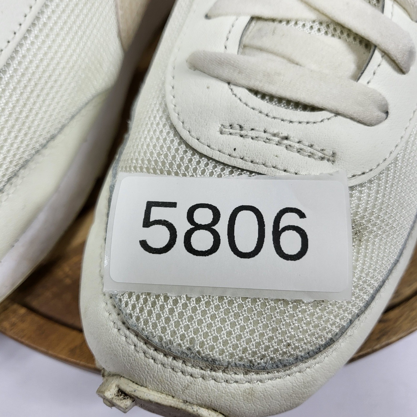 Nike Daybreak Women 11 Sail White Snakeskin Good DH4262-100 Retro Runner Sneaker