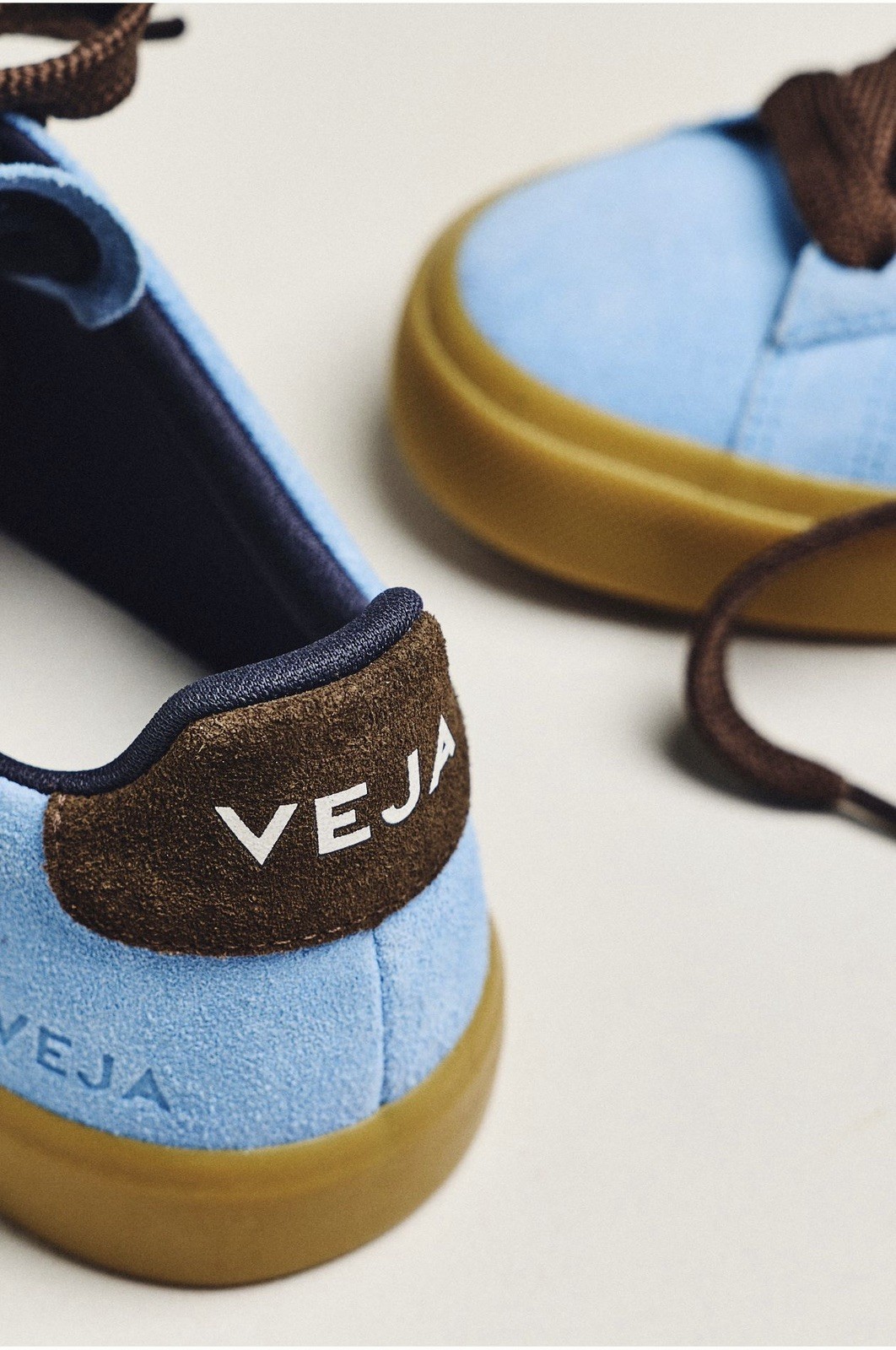 *Brand New In Box VEJA Campo Sneakers Leather Aqua Eagle US 10 EU 41 FREE SHIP!!