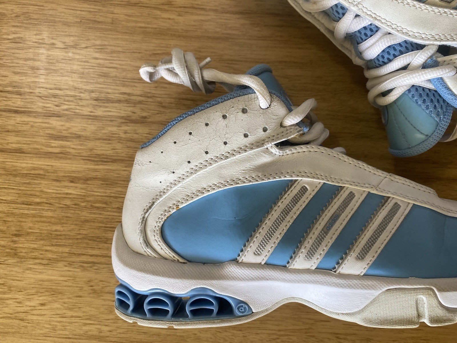 Vintage Adidas Womens High Top Basketball Shoes Size 6.5 US / 6 UK