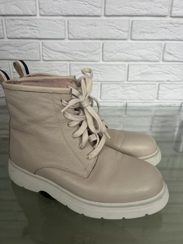 women boss boots beige leather 40