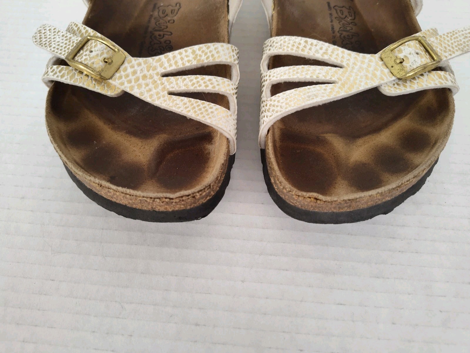 Birkenstock Birki’s Granada Sandals Women’s Size 6 White/Gold Slip on Slides