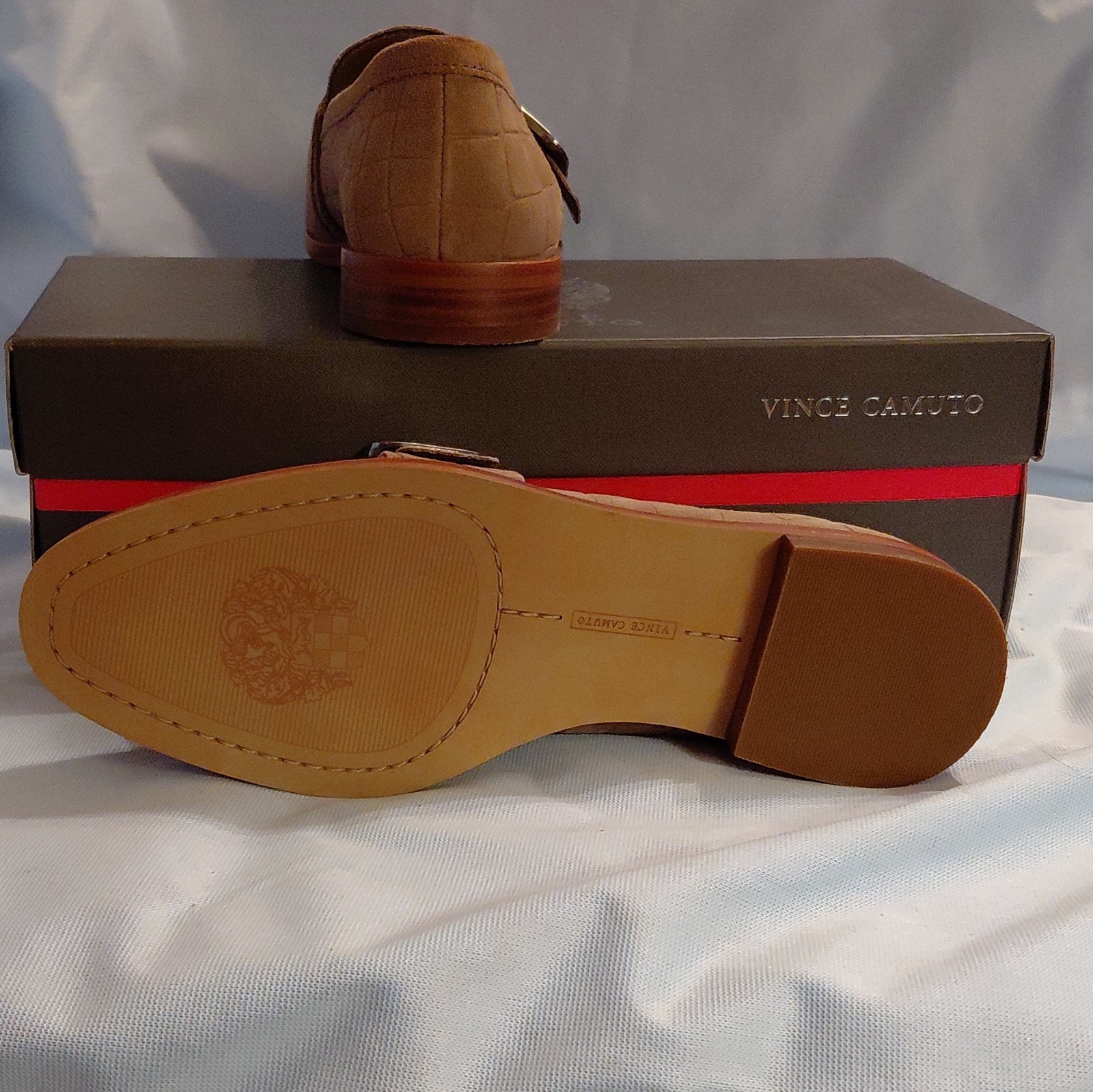 Vince Camuto Women’s Leather Loafer Flat Slip-On Pointed Toe Brown Croc 7