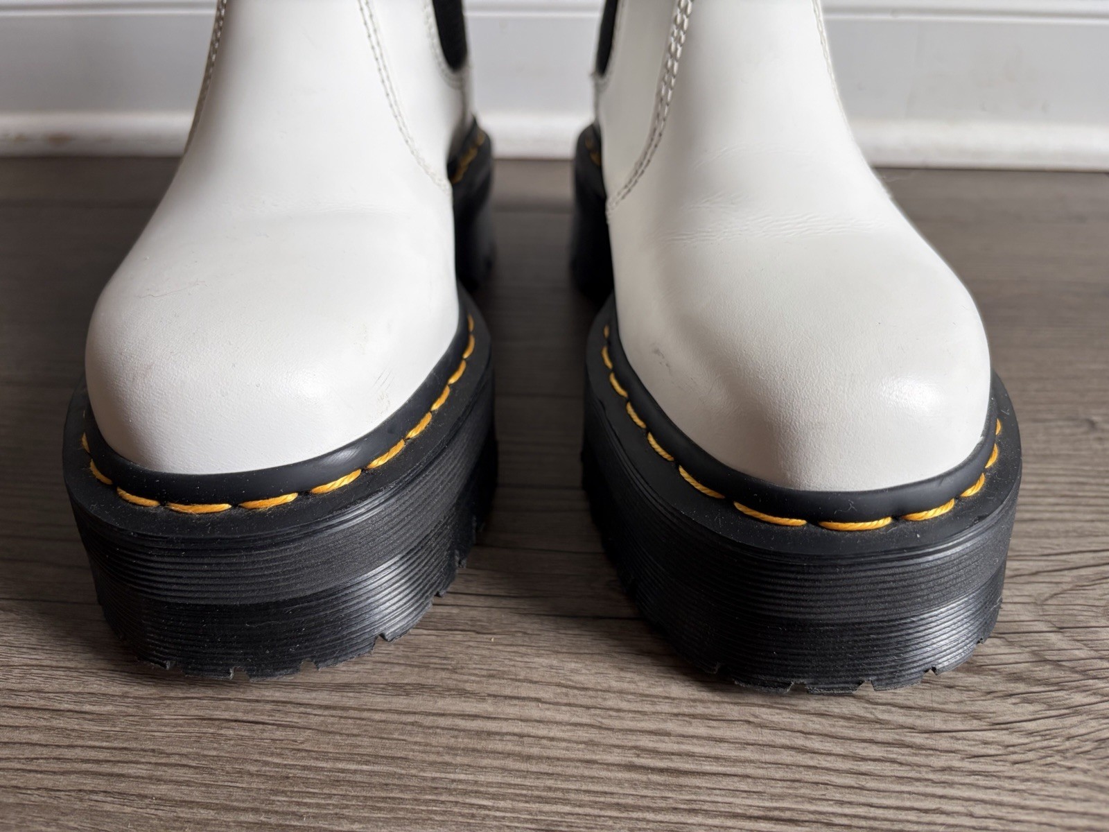 Dr. Martens 2976 Quad Platform Chelsea Boots White Sz M4 W5 EU 36