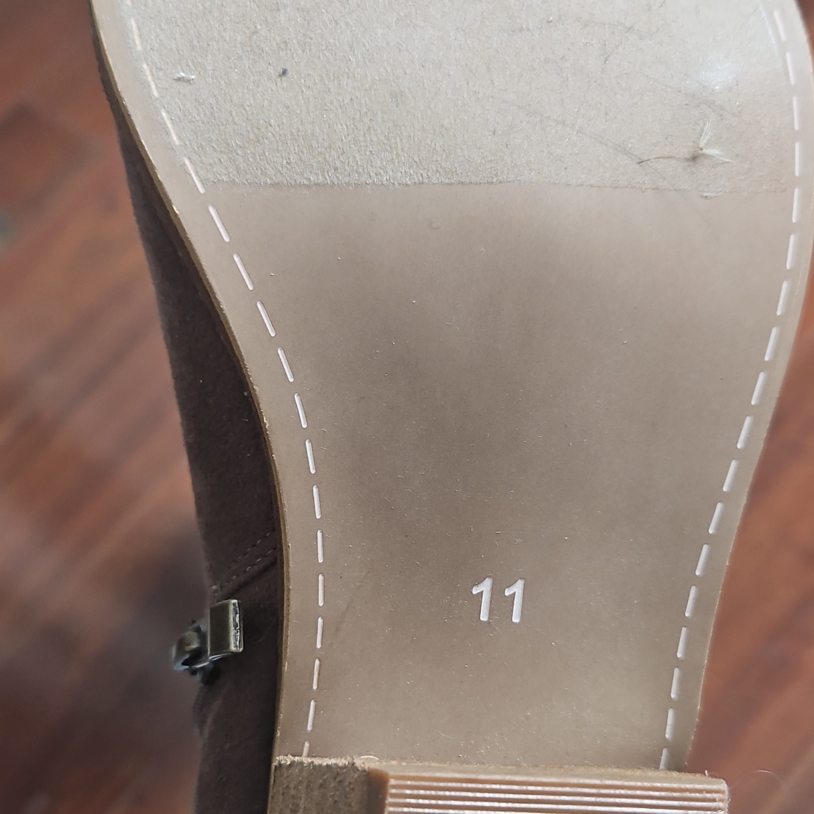 Boutique by Corkys Brown Suede Ankle Bootie Zipper Strap Tassel Size 11