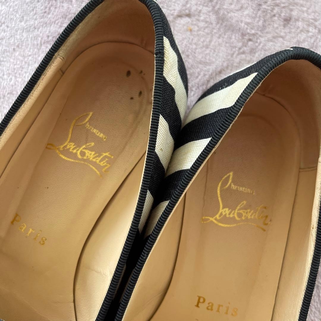 Christian Louboutin Pumps Heels Size 36 US 6.5 Low Heel Elegant Red Sole Luxury
