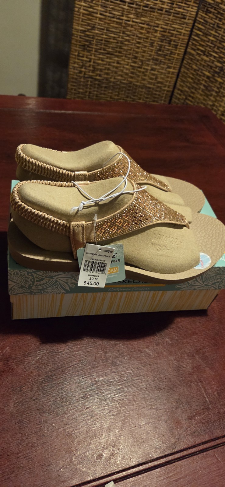 Calif from Skechers The Yoga Foam Foam Sandals