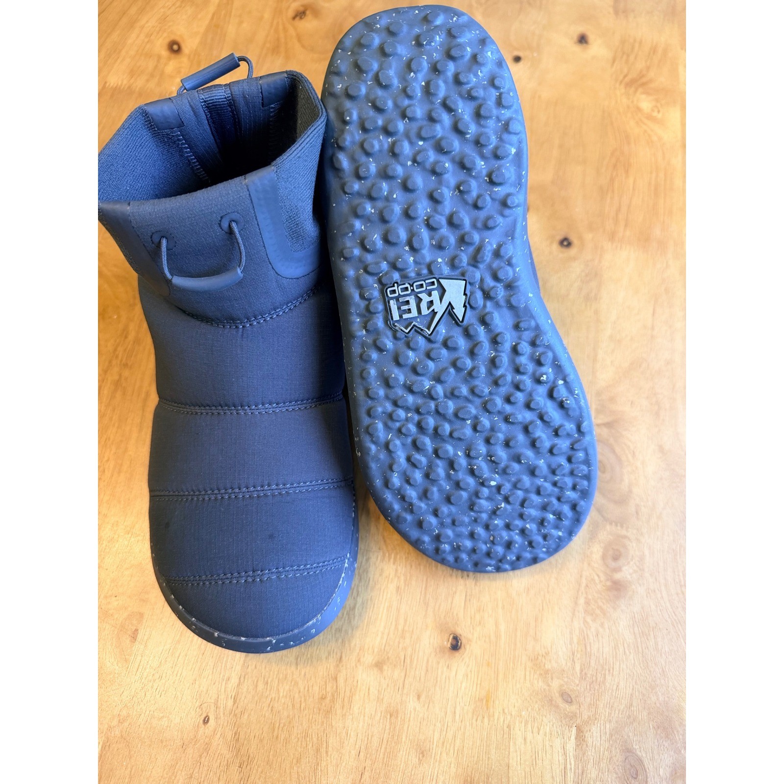 REI Co-op Campwell Insulated Booties Black Quilted Camp Slippers Womens 7