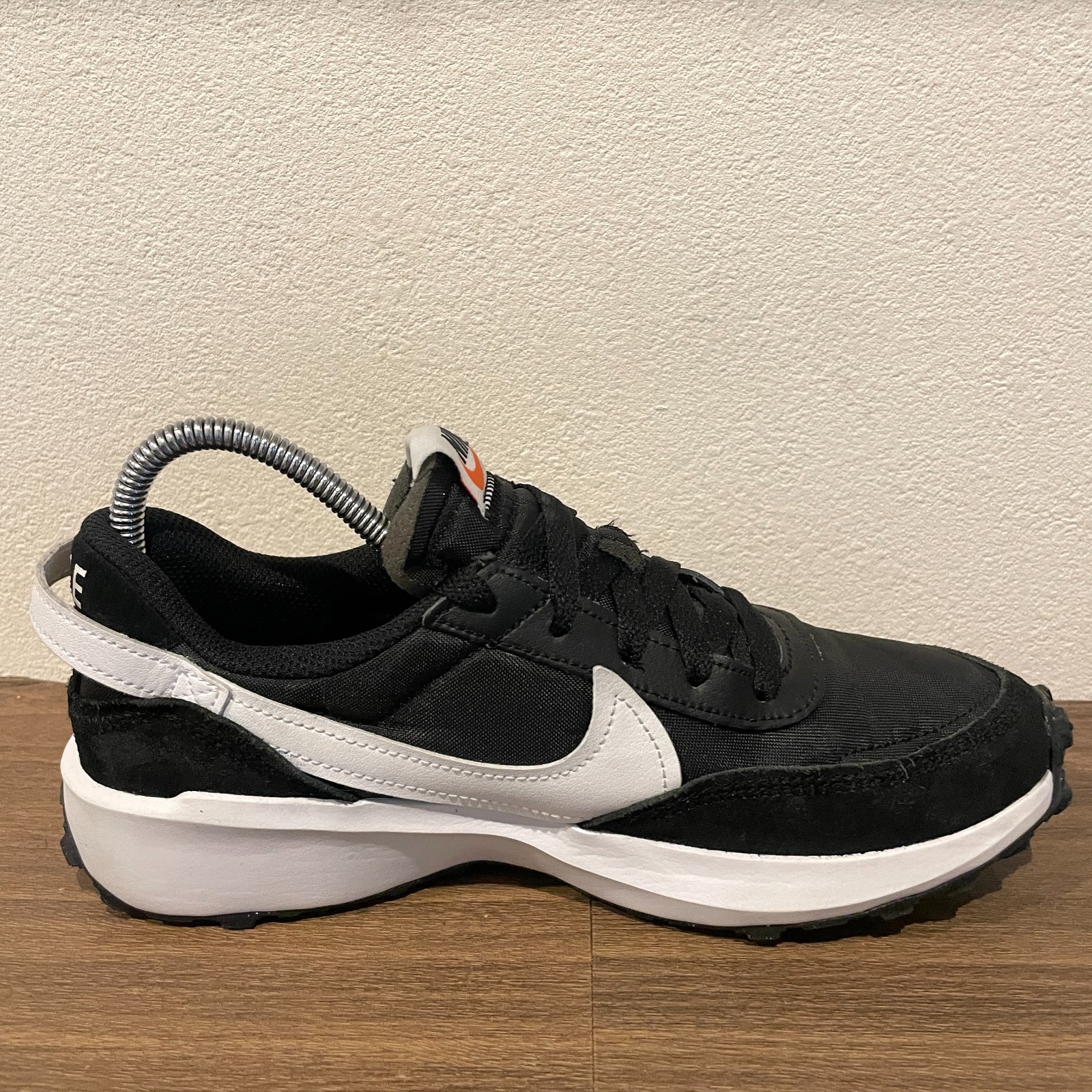 Size 7 – Nike Waffle Debut Black White W DH9523-002