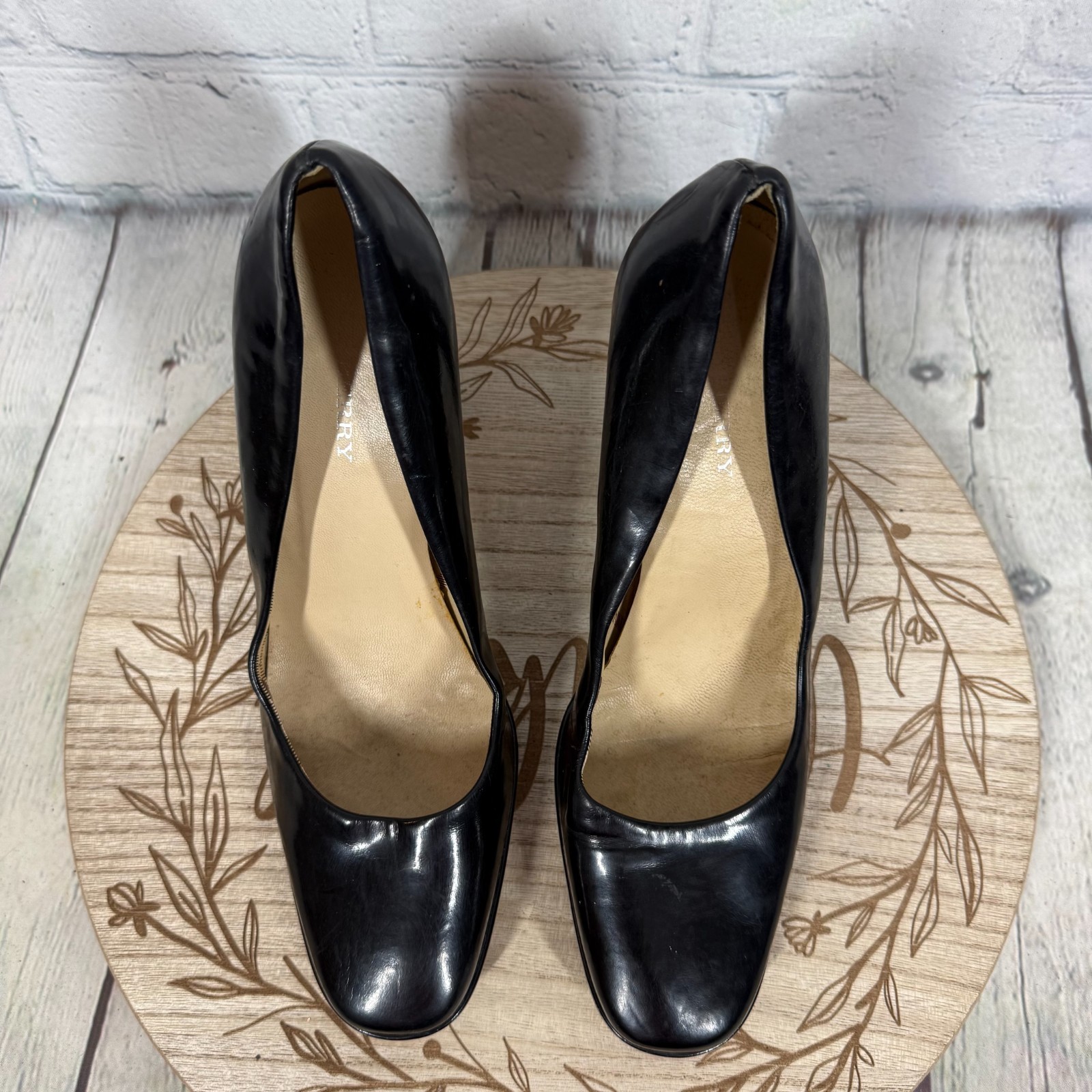 Burberry Black Patent Leather Pumps Heels Women’s US 7.5 Nova Check Lined Italy