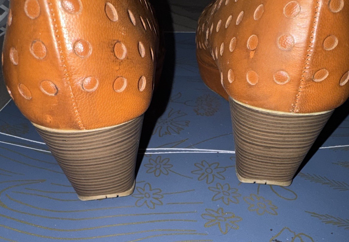 🌸Reaction Kenneth Cole Sippin Soda Wedges Vintage Women’s Tan Leather Sz 8.5
