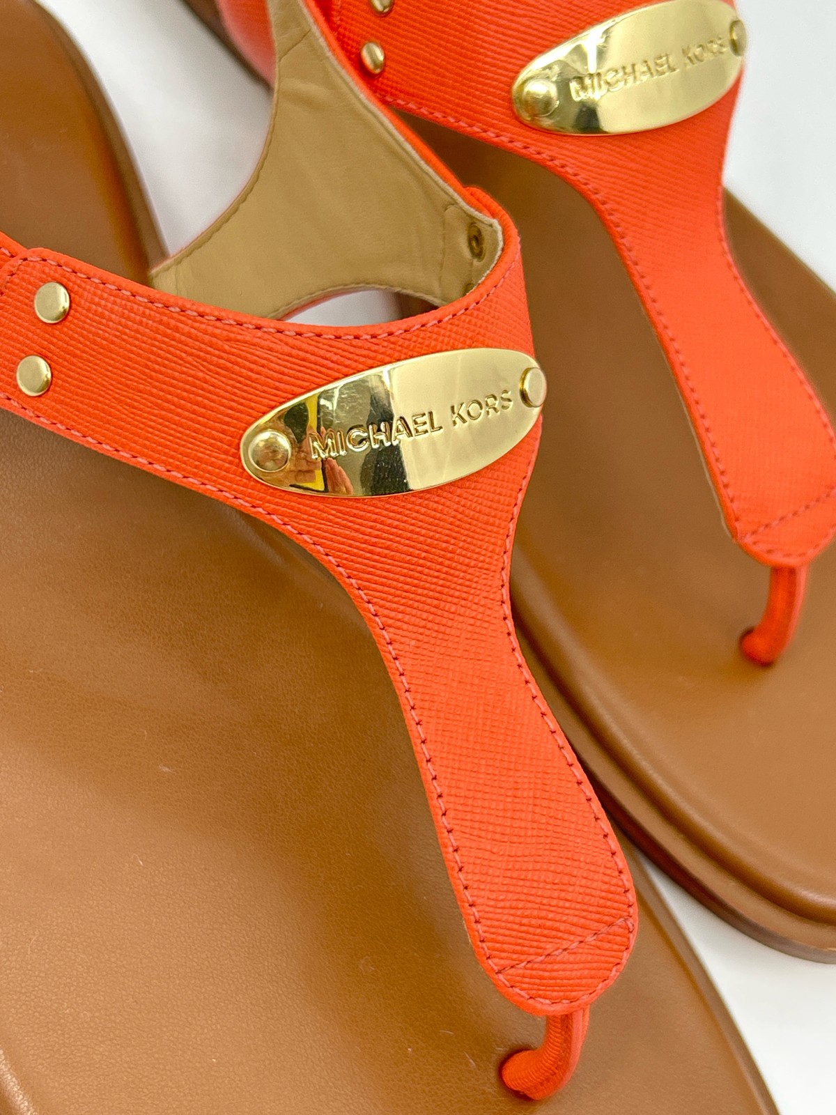 Michael Michael Kors MK Plate Thong Size 8M Leather Coral & Brown Women Sandal