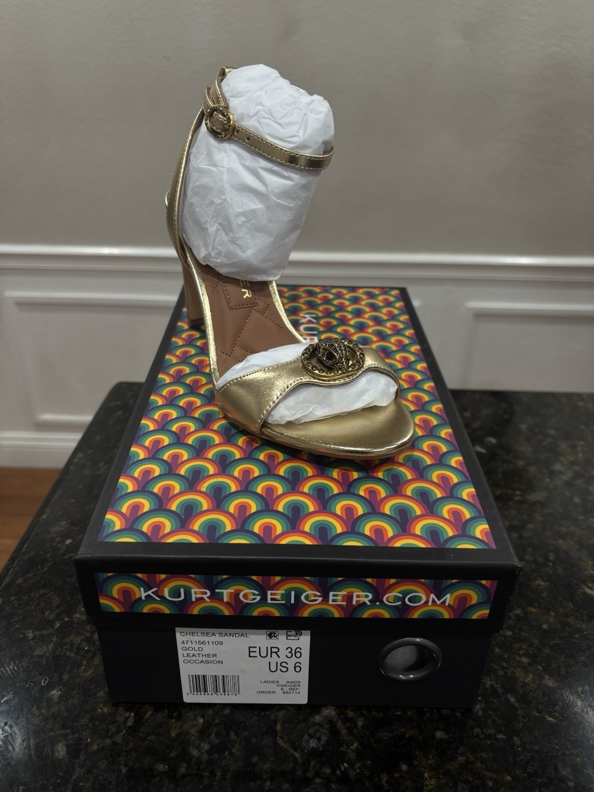 Kurt Geiger London Chelsea Sandal Women’s , Gold Size 6 (EUR 36)